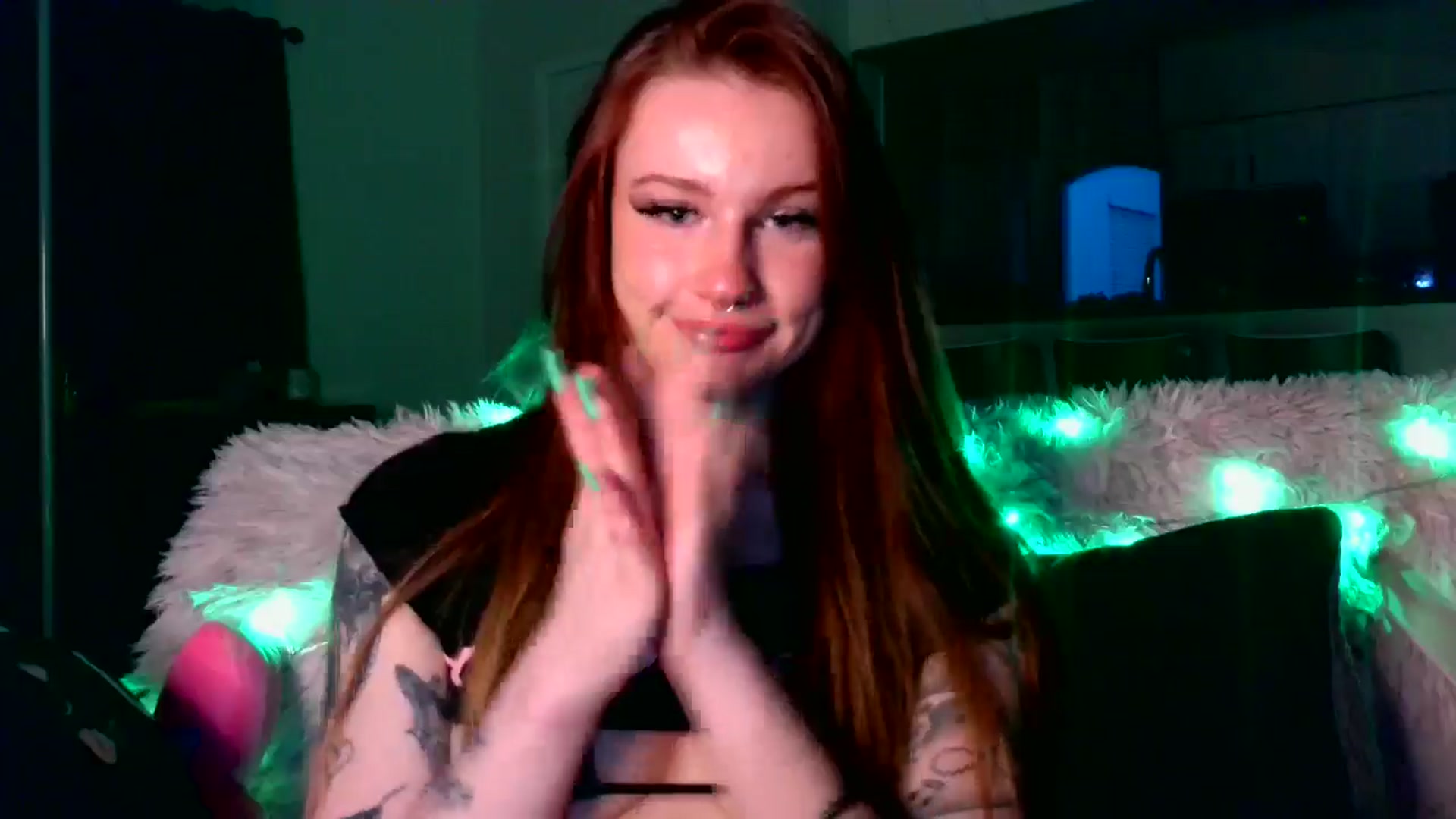 Gallery image thumbnail from RainStormin's myfreecams stream on, 03/28/2025, 07:50 image 14 of 20