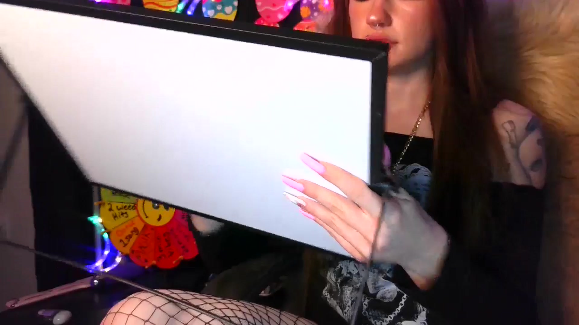 Gallery image thumbnail from RainStormin's myfreecams stream on, 04/06/2025, 07:24 image 17 of 20
