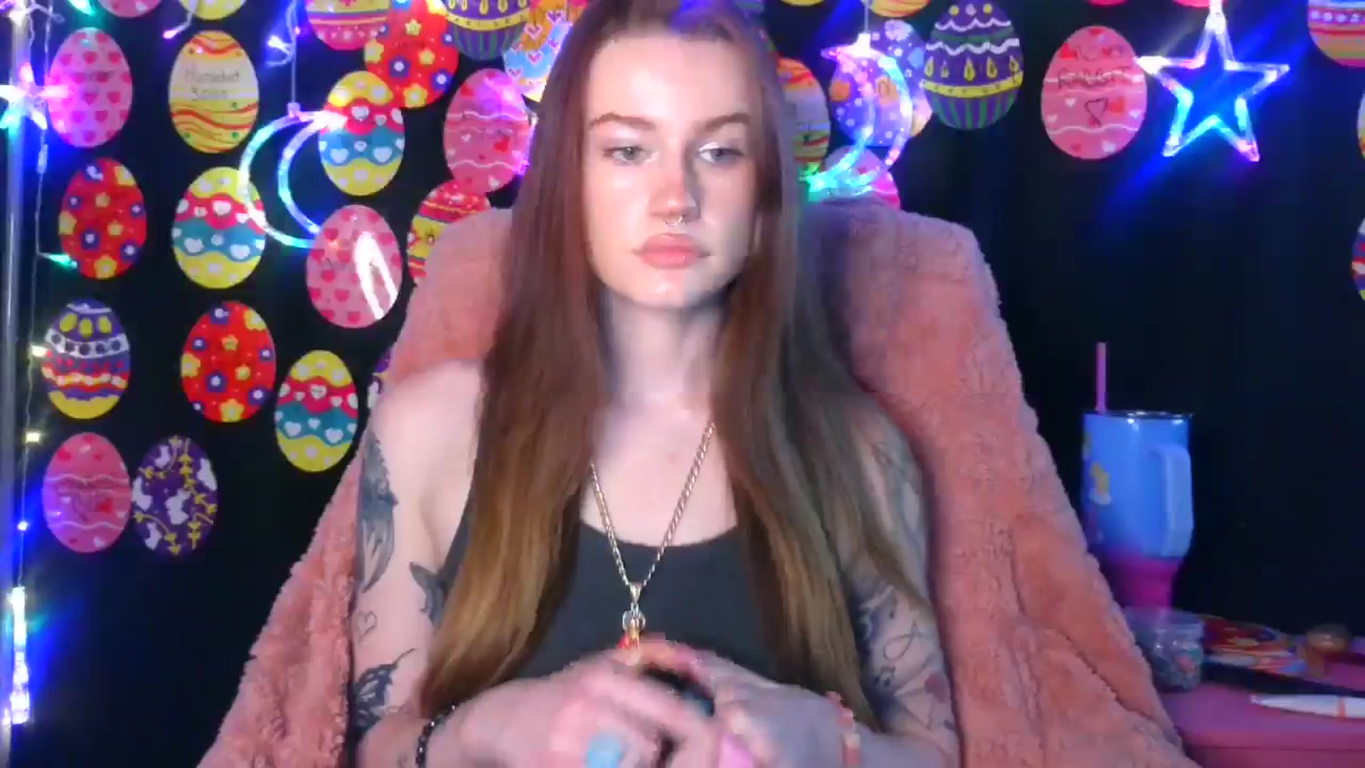Gallery image thumbnail from RainStormin's myfreecams stream on, 04/08/2025, 04:48 image 17 of 20