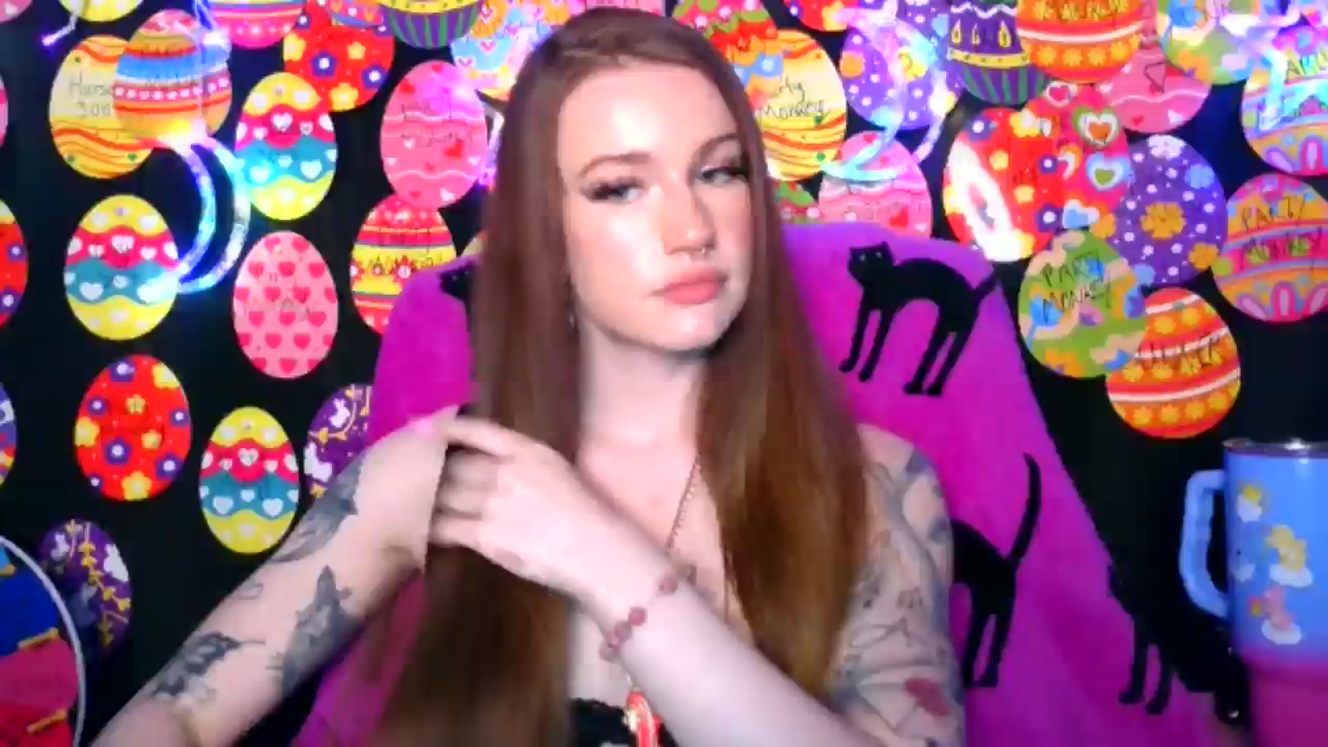 Gallery image thumbnail from RainStormin's myfreecams stream on, 04/10/2025, 08:32 image 6 of 20