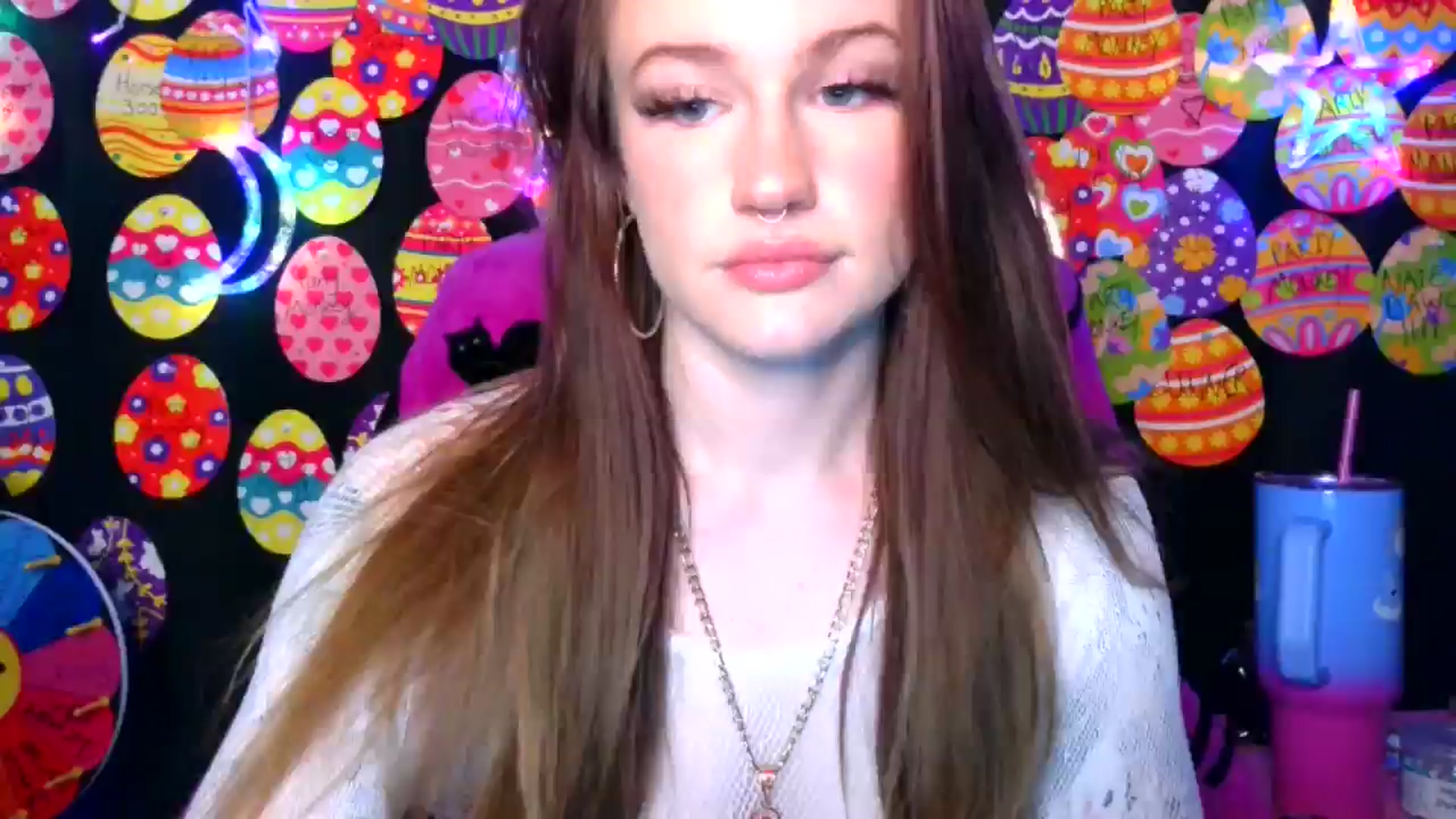 Gallery image thumbnail from RainStormin's myfreecams stream on, 04/10/2025, 08:32 image 14 of 20