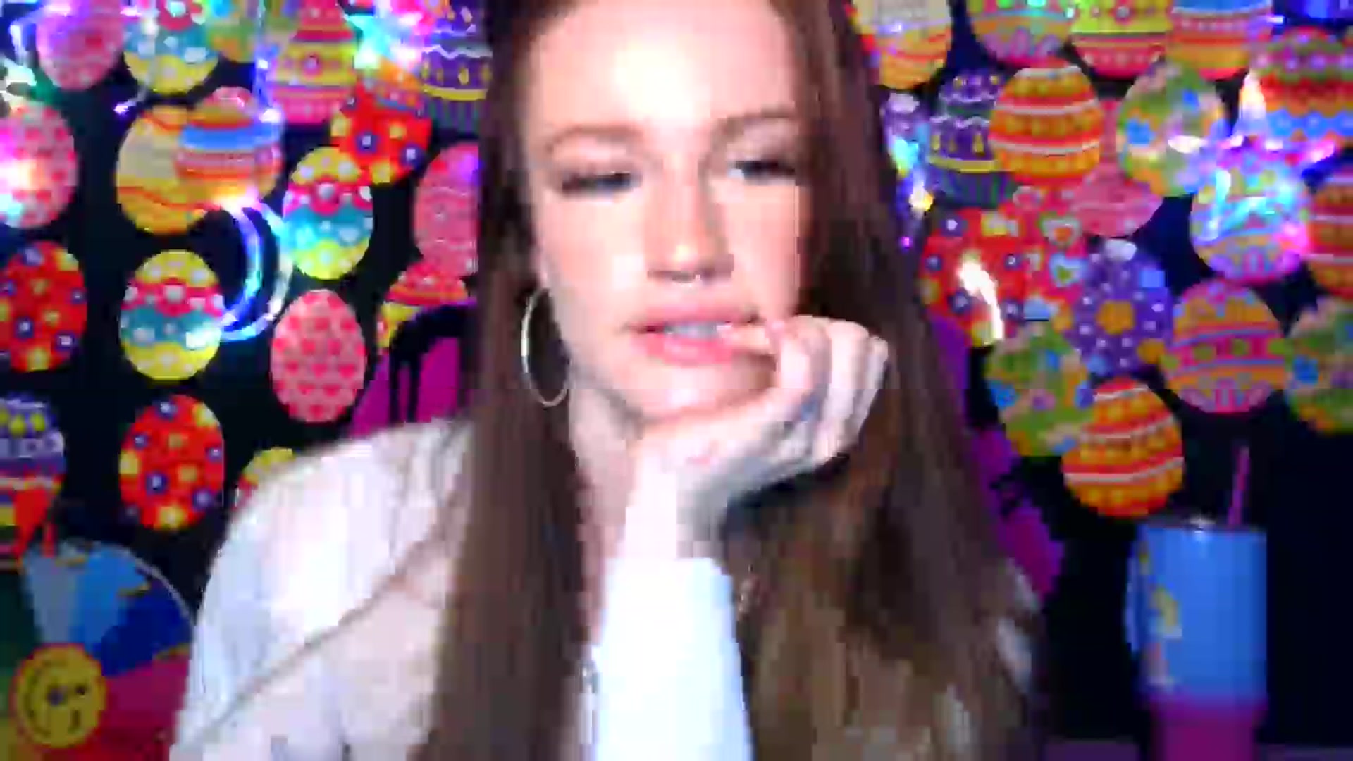 Gallery image thumbnail from RainStormin's myfreecams stream on, 04/10/2025, 09:04 image 18 of 20