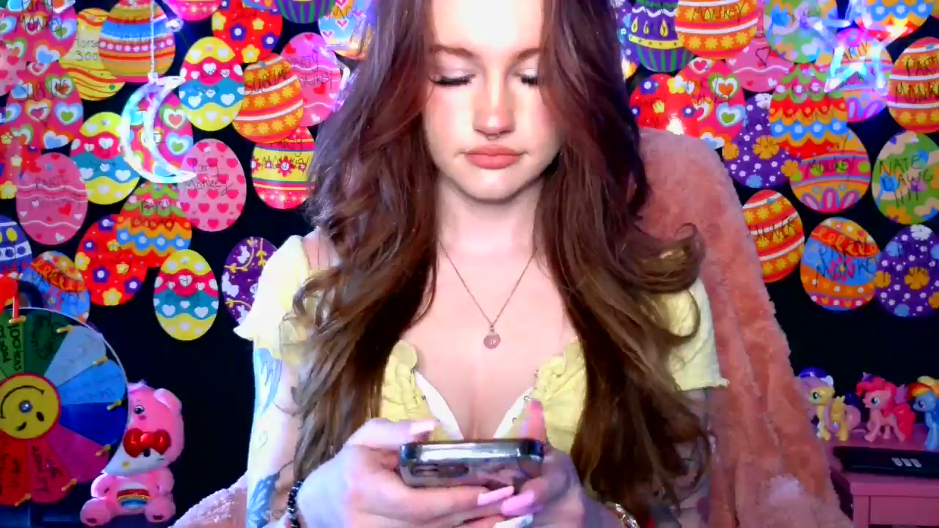 Gallery image thumbnail from RainStormin's myfreecams stream on, 04/13/2025, 24:52 image 13 of 20