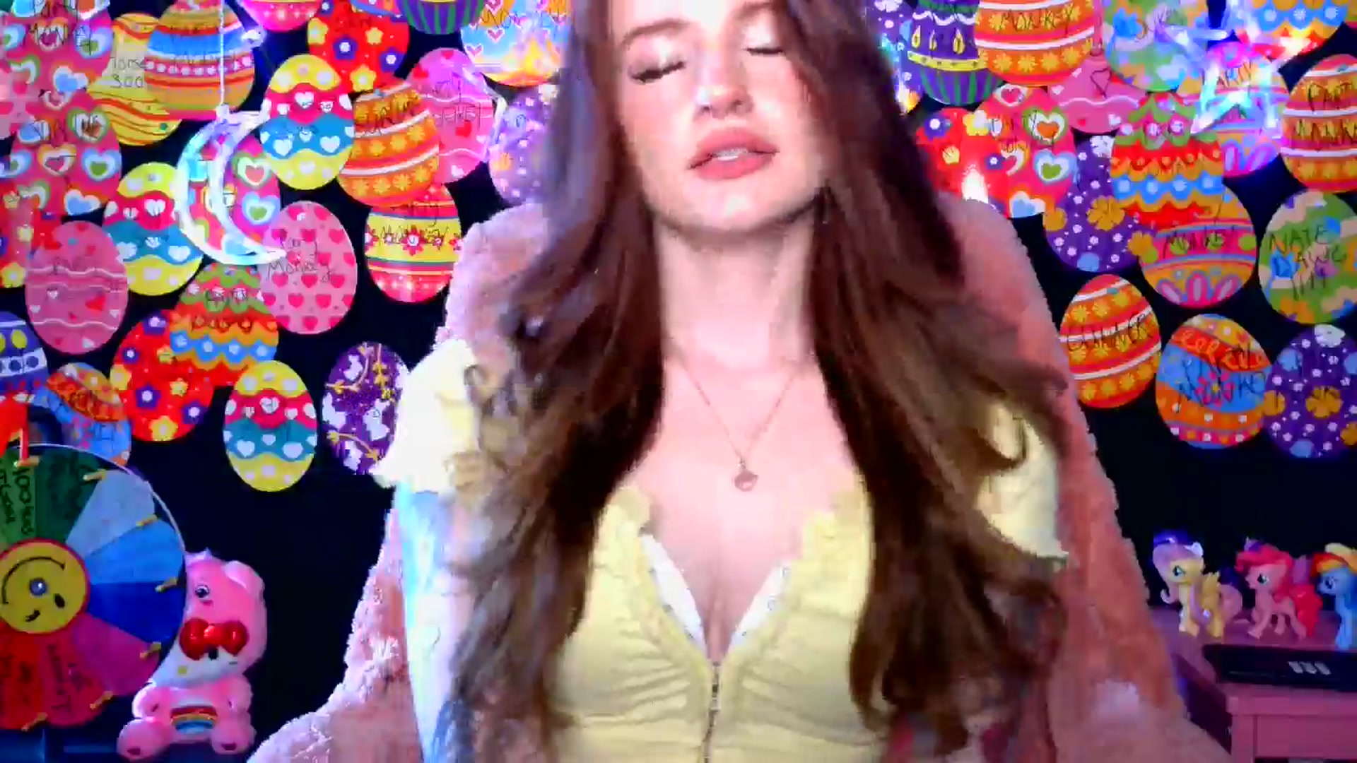 Gallery image thumbnail from RainStormin's myfreecams stream on, 04/13/2025, 24:52 image 11 of 20