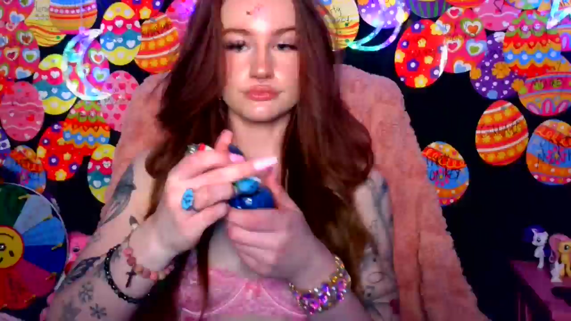 Gallery image thumbnail from RainStormin's myfreecams stream on, 04/13/2025, 07:22 image 7 of 20