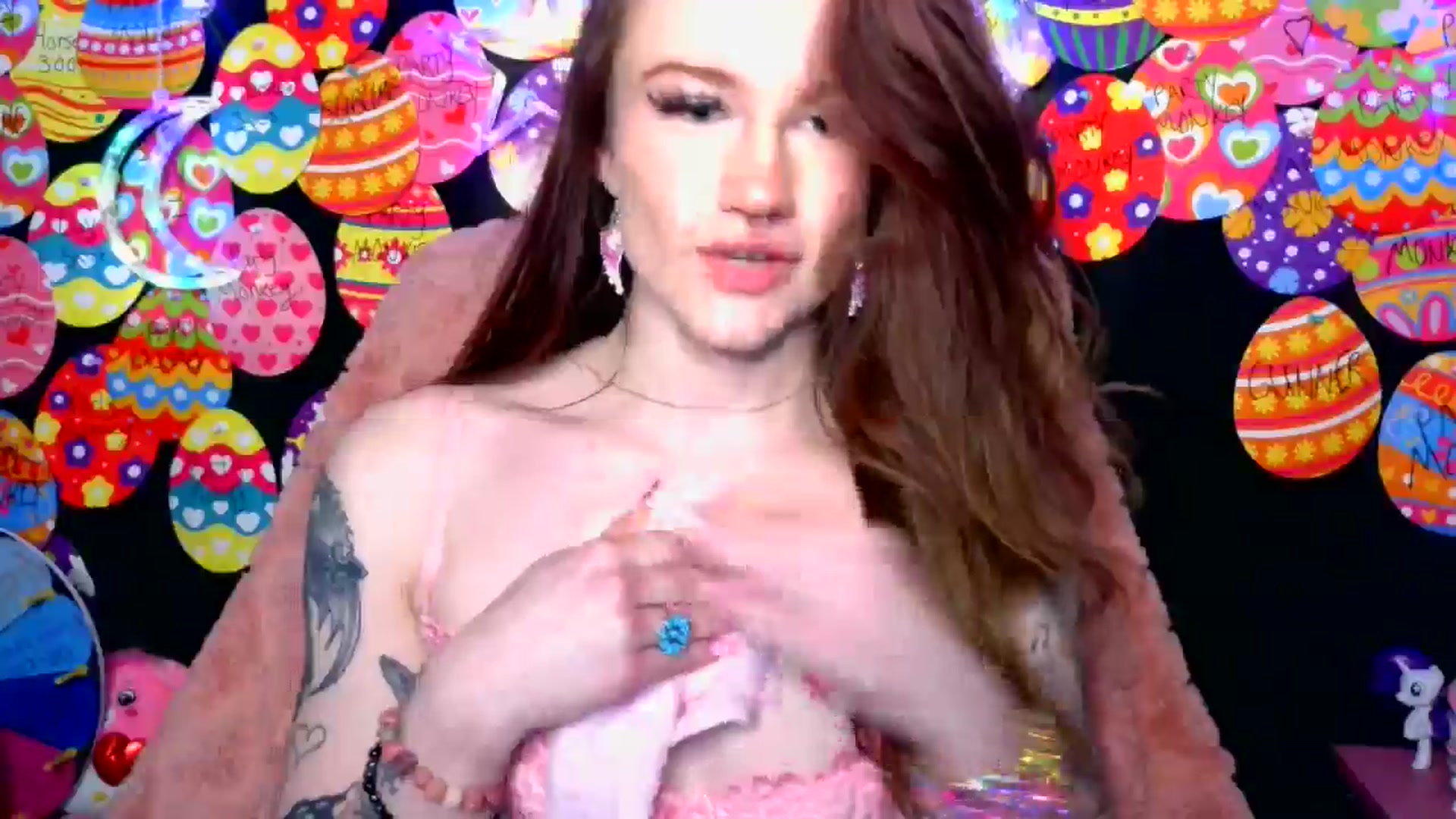 Gallery image thumbnail from RainStormin's myfreecams stream on, 04/13/2025, 07:30 image 13 of 20