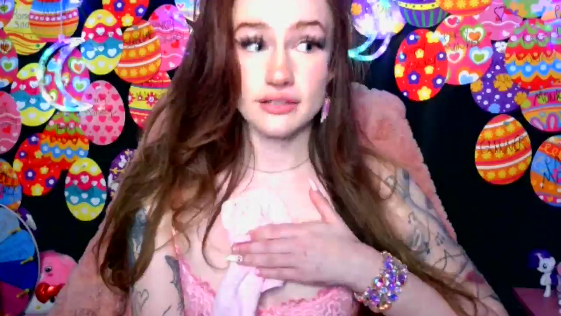 Gallery image thumbnail from RainStormin's myfreecams stream on, 04/13/2025, 07:30 image 18 of 20