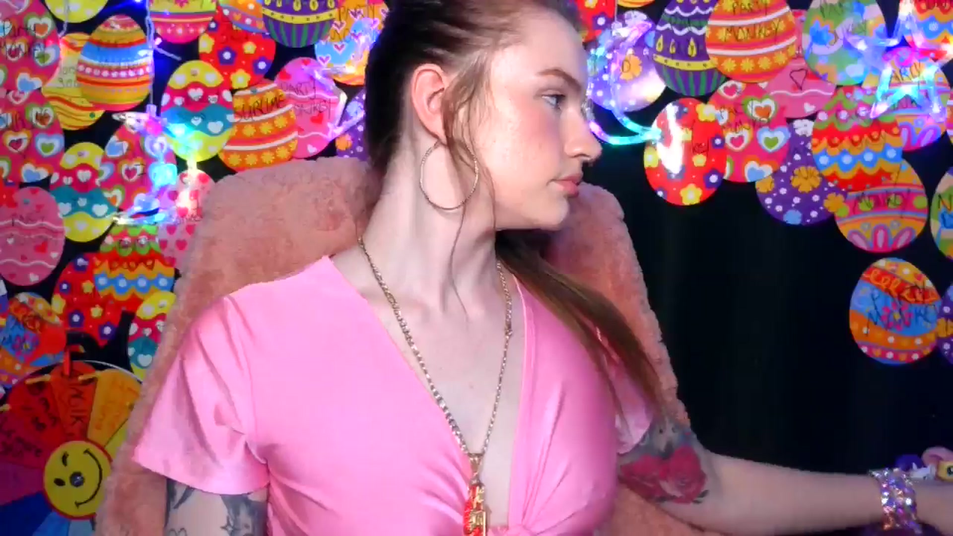 Gallery image thumbnail from RainStormin's myfreecams stream on, 04/14/2025, 09:07 image 17 of 20