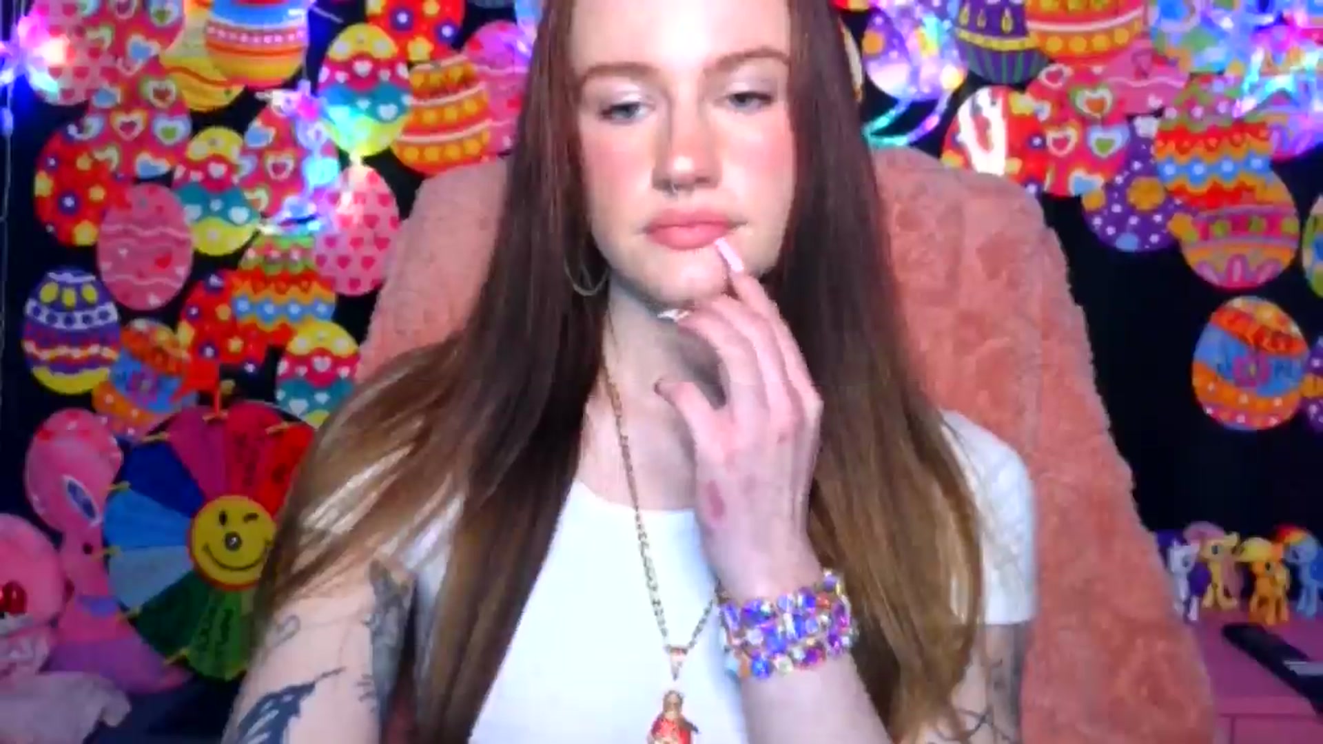 Gallery image thumbnail from RainStormin's myfreecams stream on, 04/14/2025, 11:42 image 16 of 20