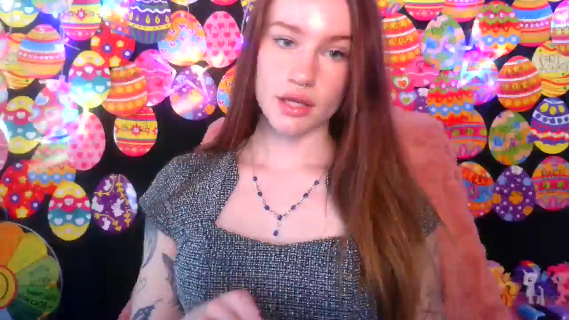 Gallery image thumbnail from RainStormin's myfreecams stream on, 04/15/2025, 17:49 image 11 of 20