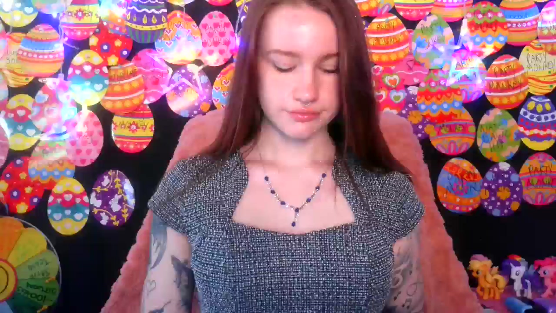 Gallery image thumbnail from RainStormin's myfreecams stream on, 04/15/2025, 17:49 image 10 of 20