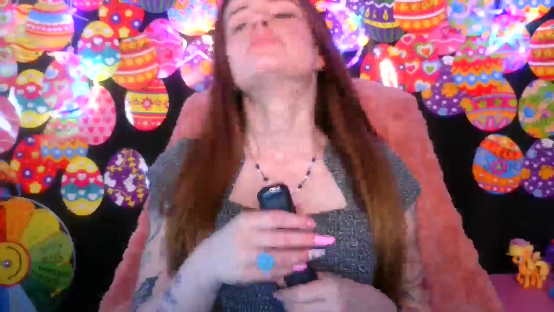 Gallery image thumbnail from RainStormin's myfreecams stream on, 04/15/2025, 18:26 image 5 of 20