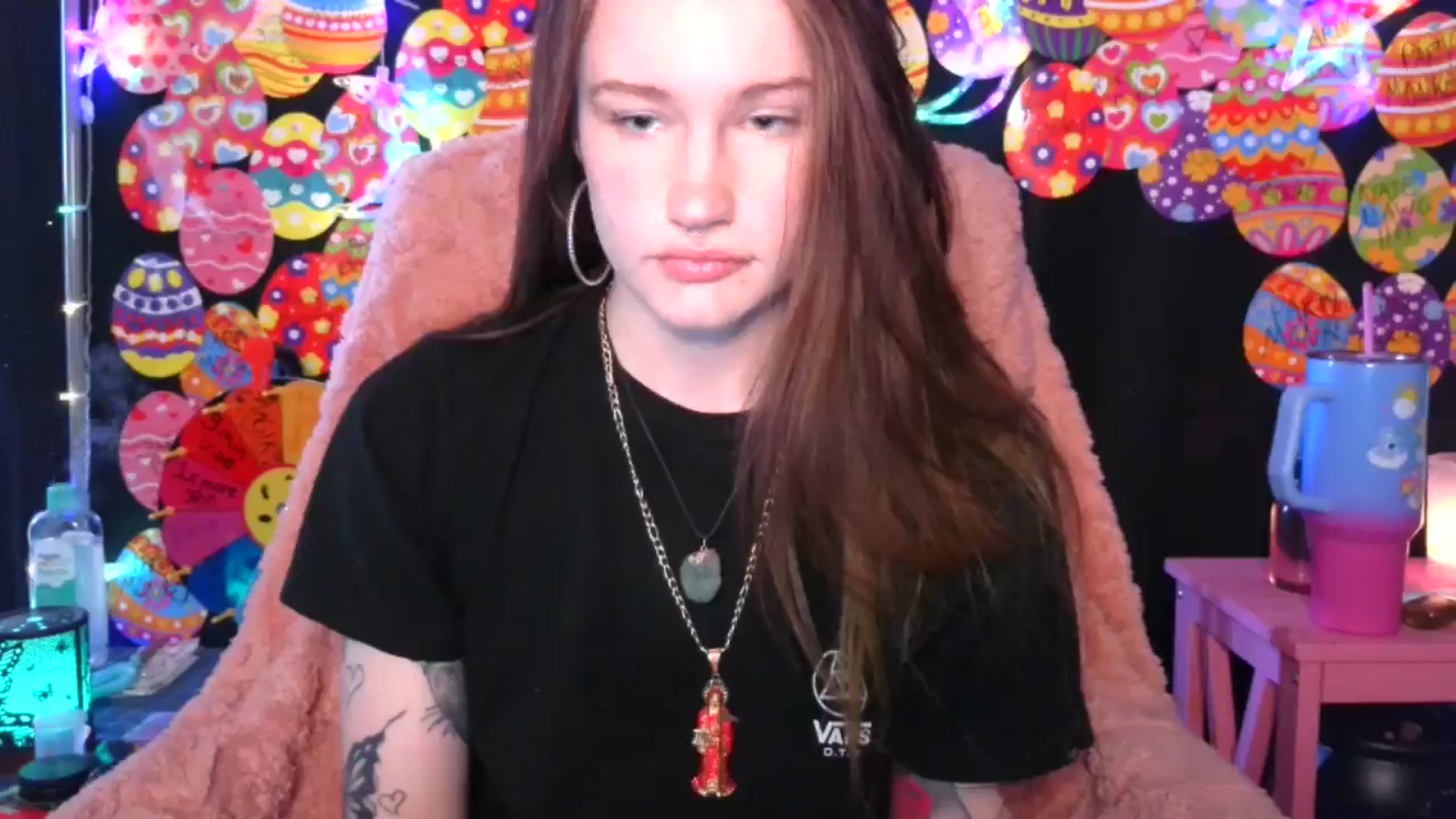 Gallery image thumbnail from RainStormin's myfreecams stream on, 04/17/2025, 21:12 image 17 of 20