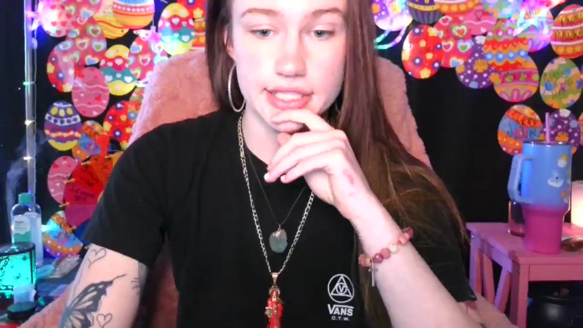 Gallery image thumbnail from RainStormin's myfreecams stream on, 04/17/2025, 21:12 image 15 of 20