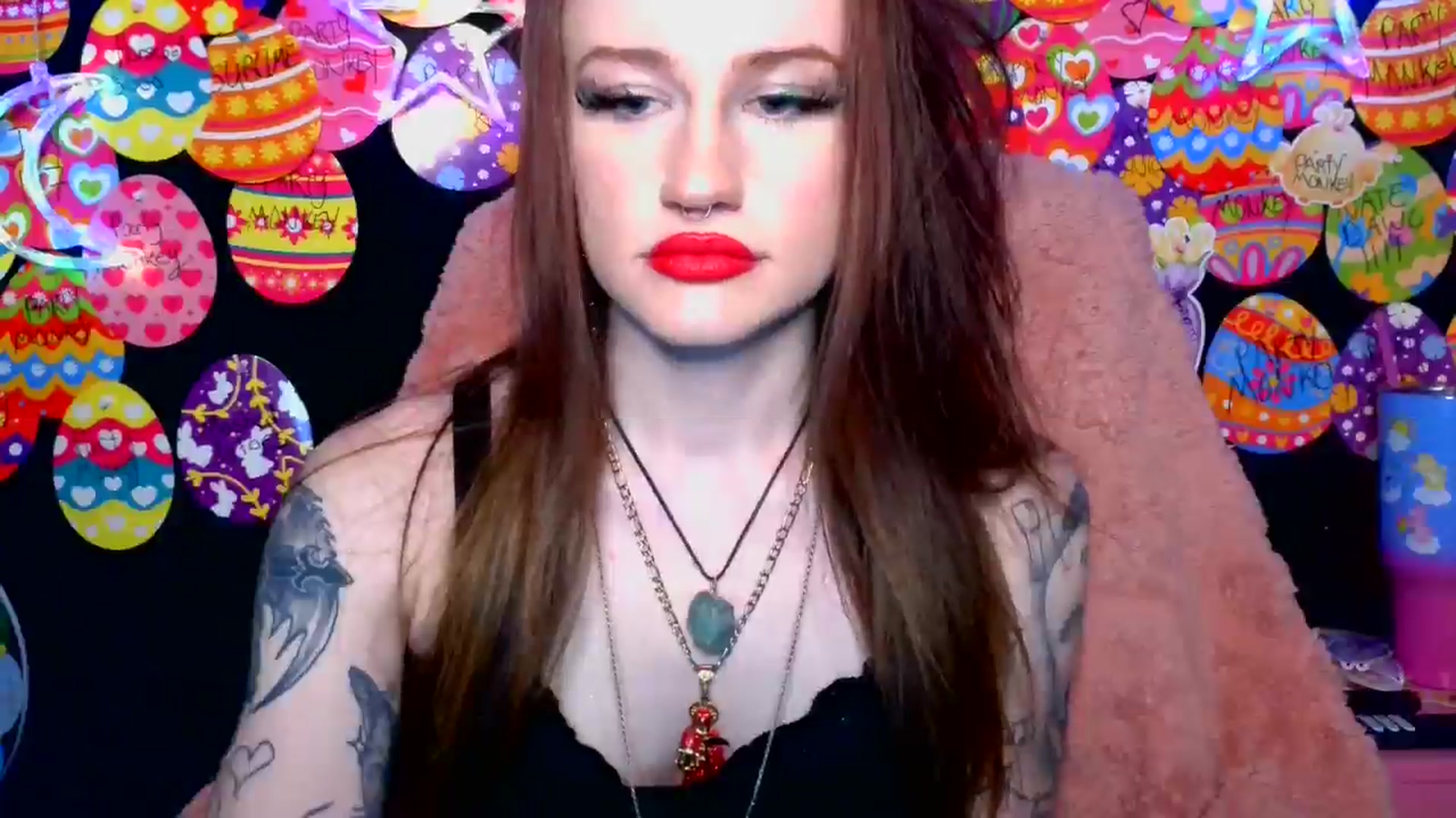 Gallery image thumbnail from RainStormin's myfreecams stream on, 04/19/2025, 06:27 image 2 of 20