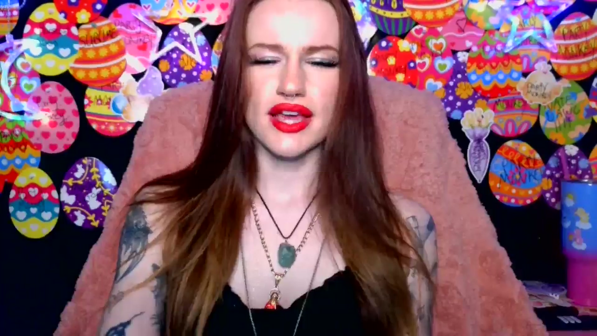 Gallery image thumbnail from RainStormin's myfreecams stream on, 04/19/2025, 06:27 image 13 of 20