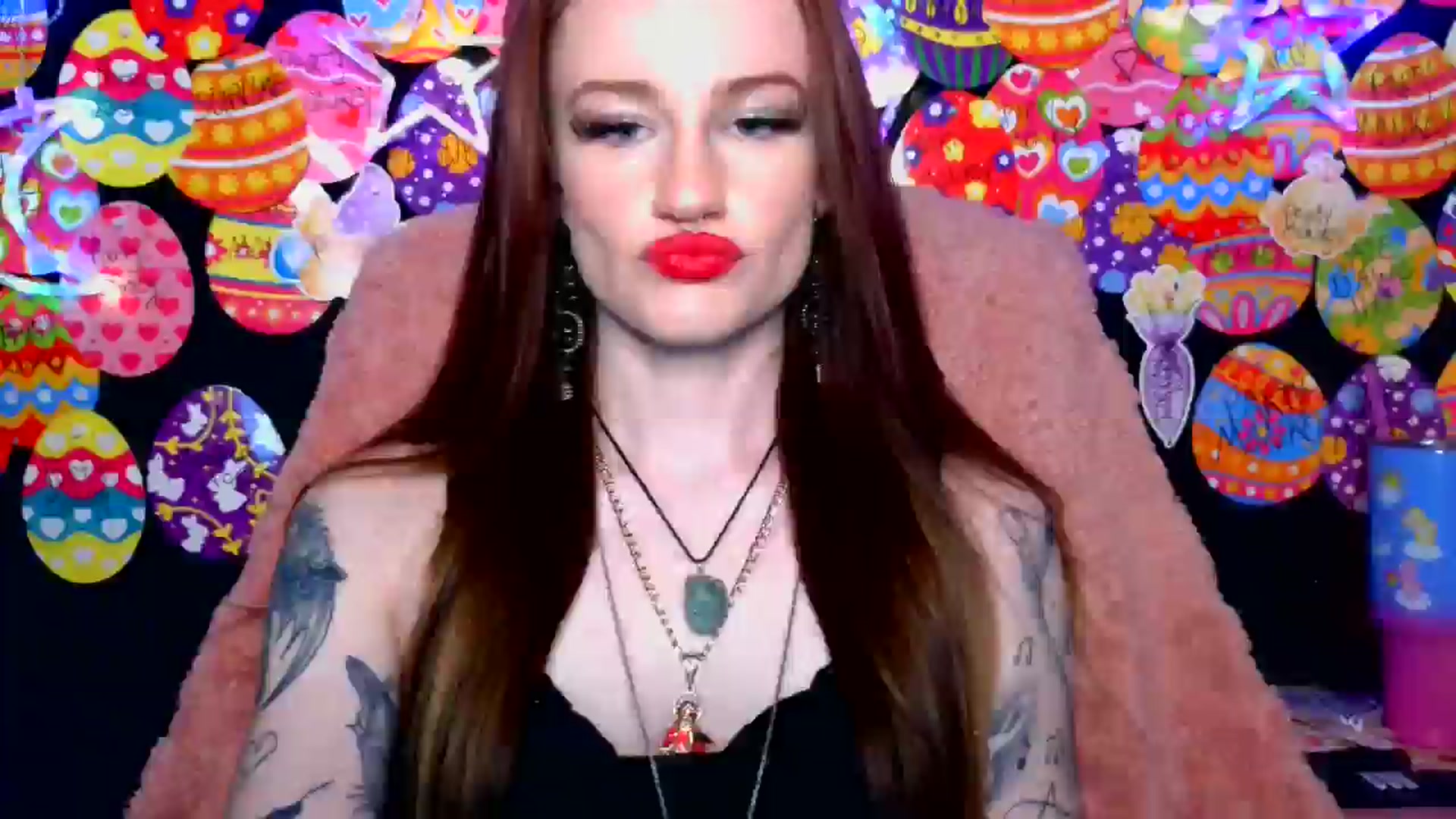 Gallery image thumbnail from RainStormin's myfreecams stream on, 04/19/2025, 06:27 image 10 of 20
