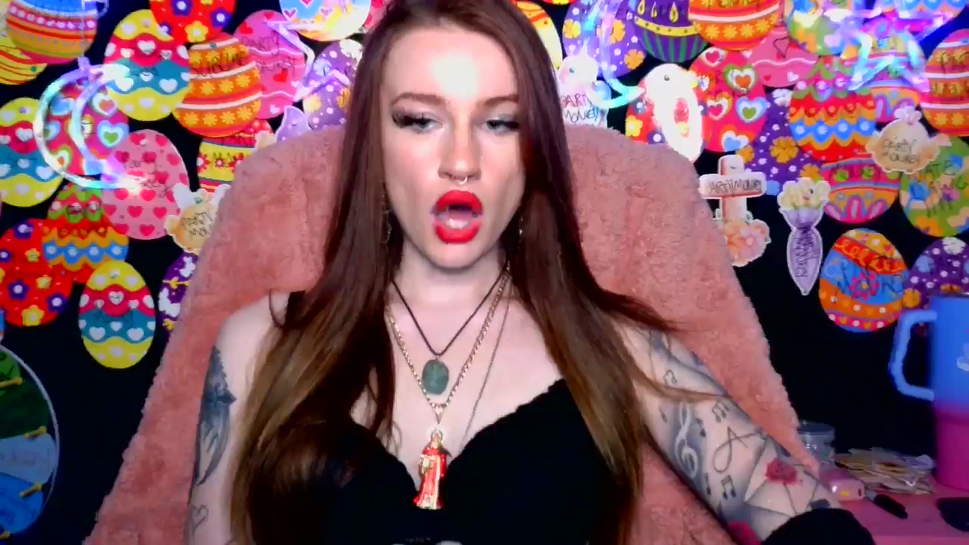 Gallery image thumbnail from RainStormin's myfreecams stream on, 04/19/2025, 08:00 image 7 of 20