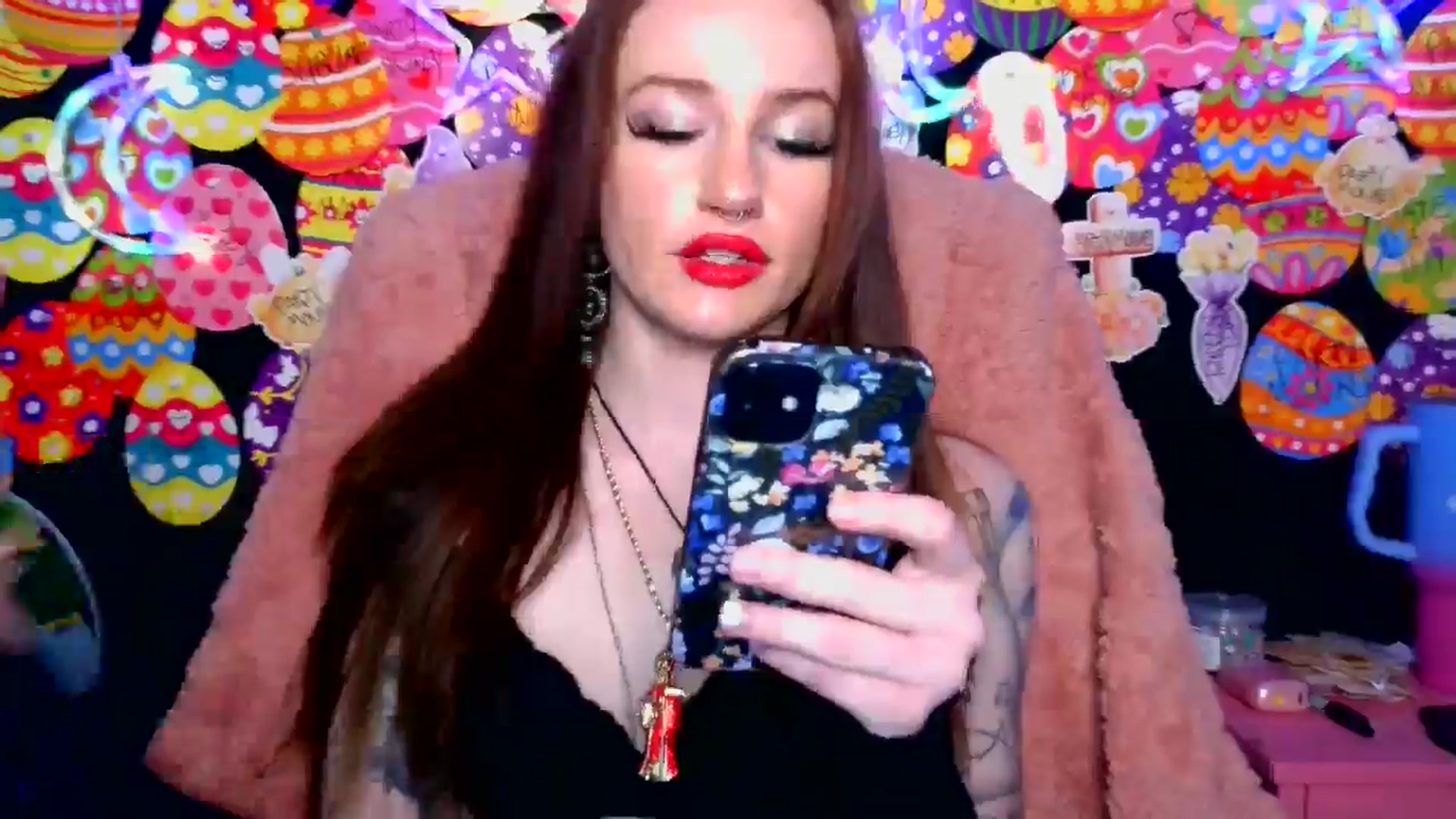 Gallery image thumbnail from RainStormin's myfreecams stream on, 04/19/2025, 08:00 image 11 of 20