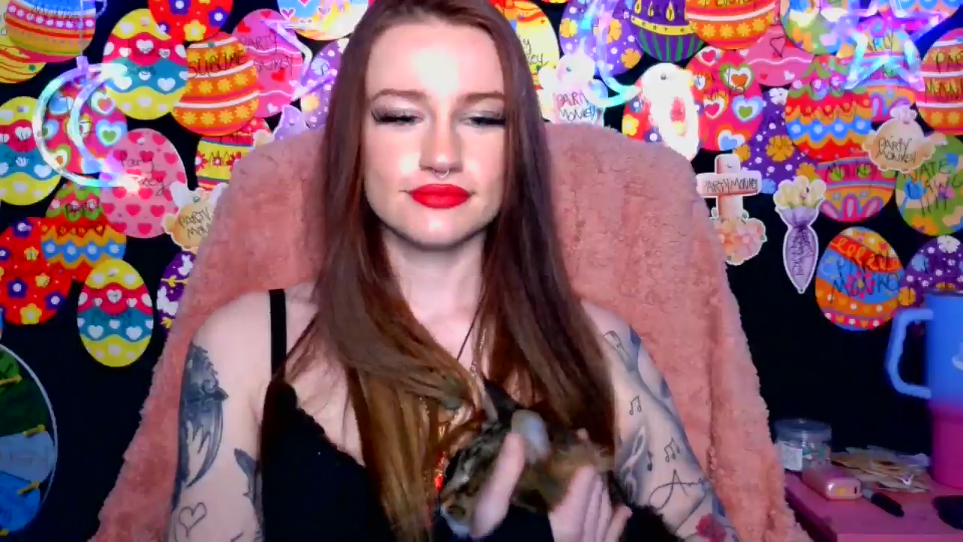 Gallery image thumbnail from RainStormin's myfreecams stream on, 04/19/2025, 08:00 image 9 of 20