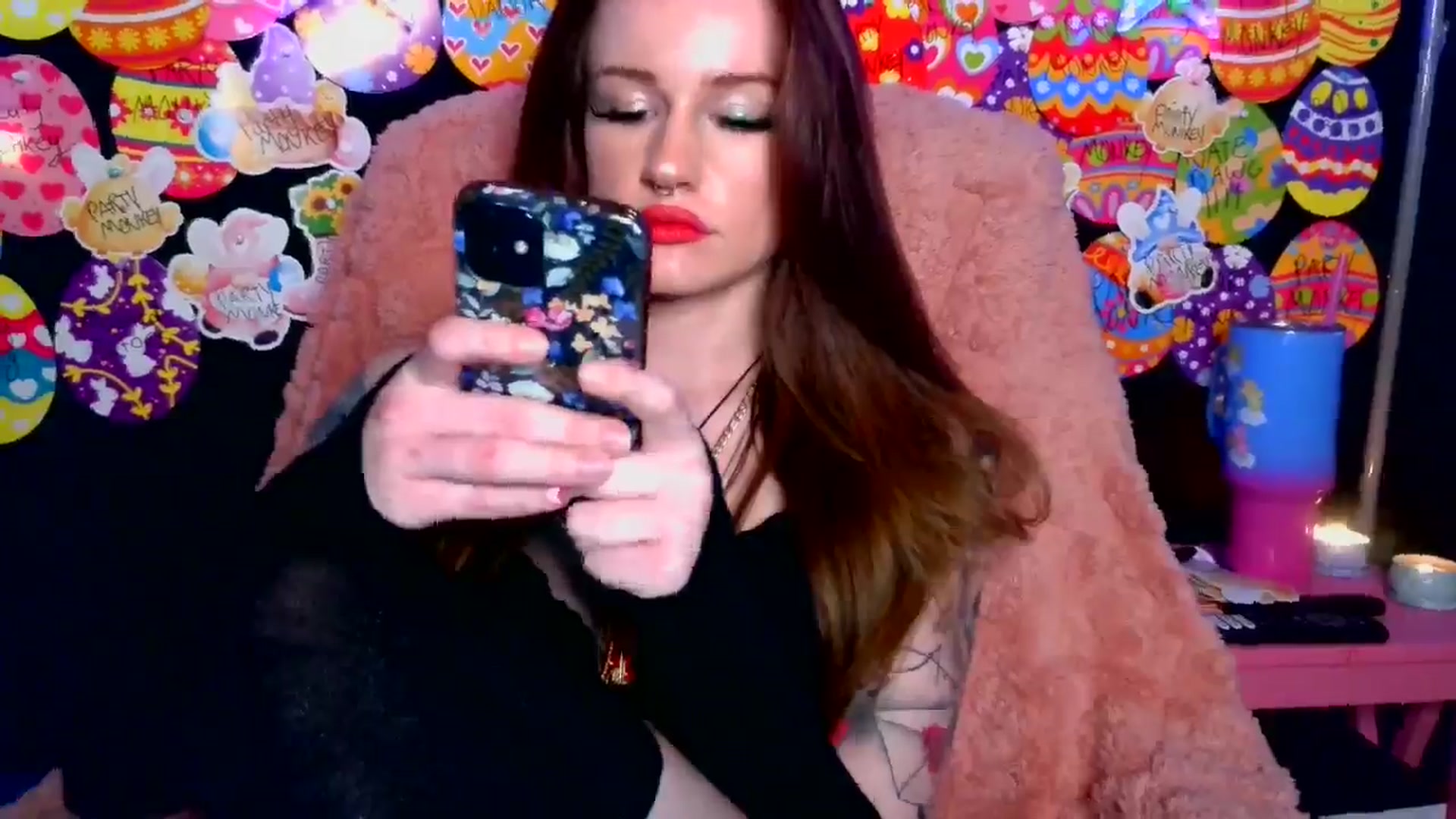 Gallery image thumbnail from RainStormin's myfreecams stream on, 04/19/2025, 09:33 image 7 of 20