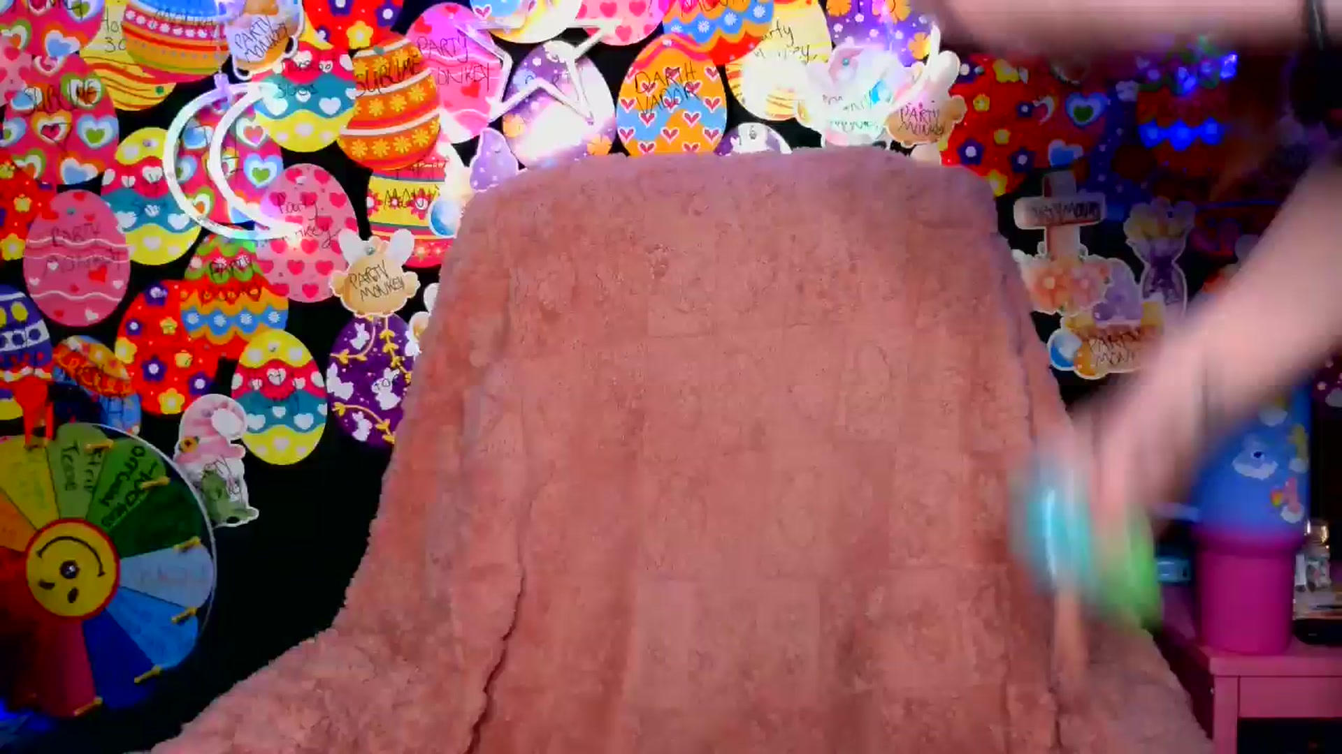 Gallery image thumbnail from RainStormin's myfreecams stream on, 04/19/2025, 10:24 image 2 of 20