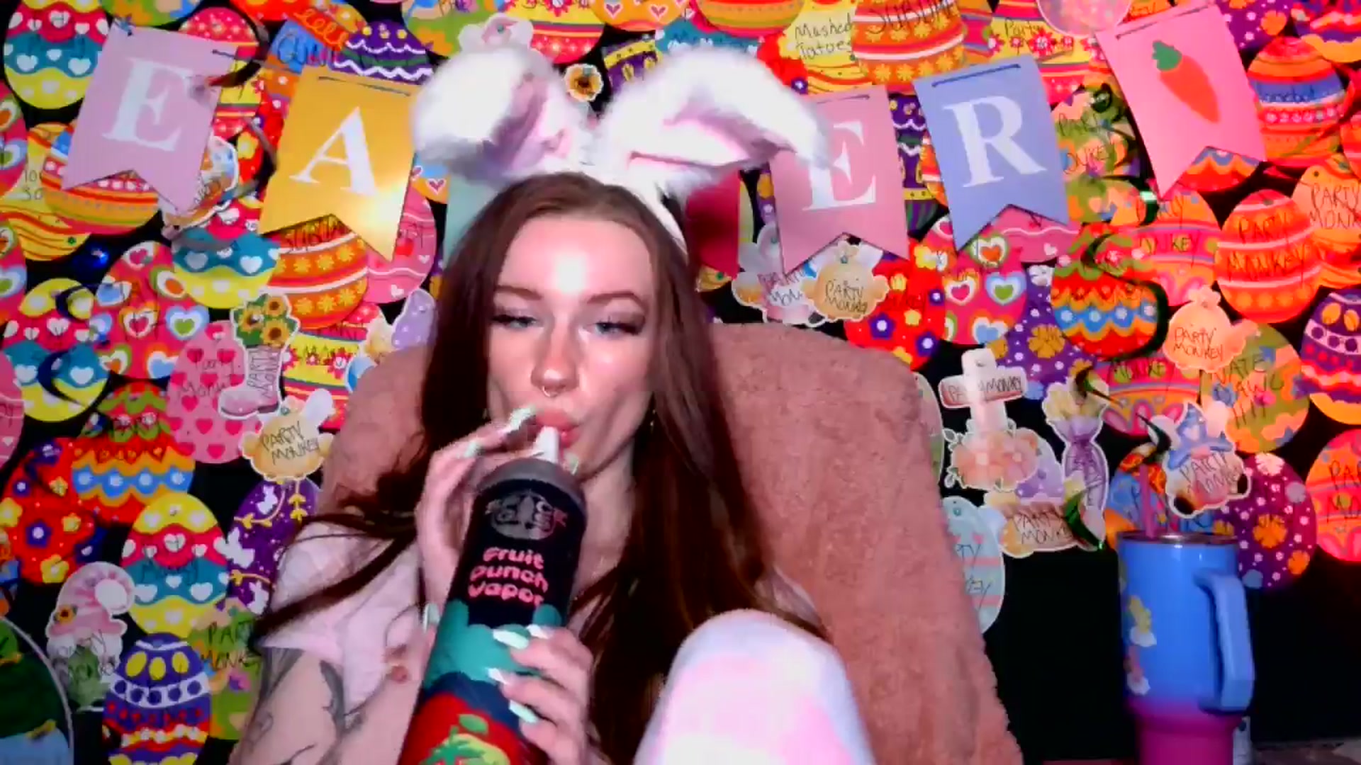 Gallery image thumbnail from RainStormin's myfreecams stream on, 04/21/2025, 05:13 image 6 of 20
