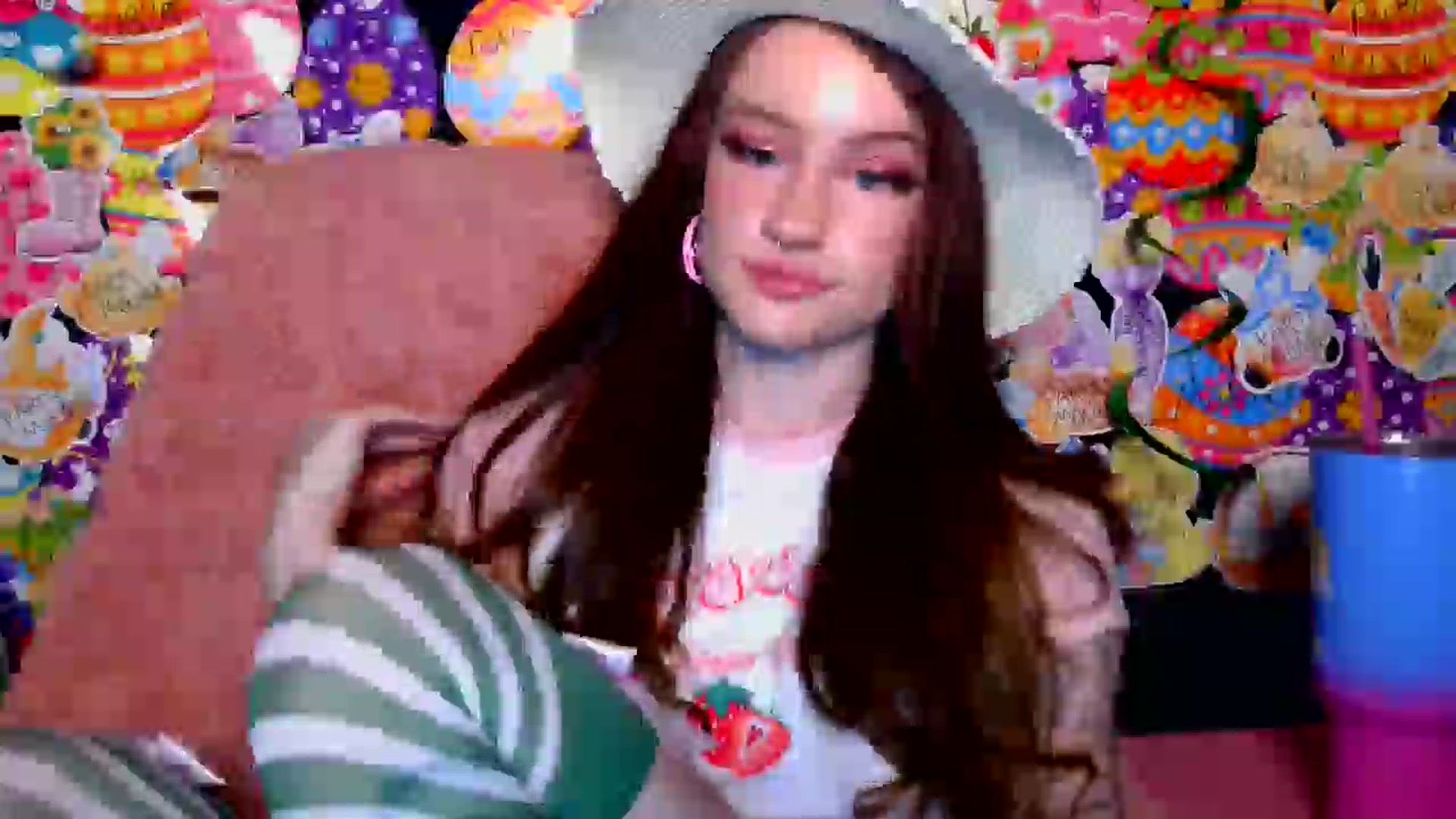 Gallery image thumbnail from RainStormin's myfreecams stream on, 04/28/2025, 05:58 image 14 of 20