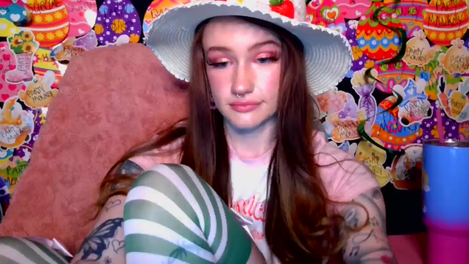 Gallery image thumbnail from RainStormin's myfreecams stream on, 04/28/2025, 05:58 image 17 of 20