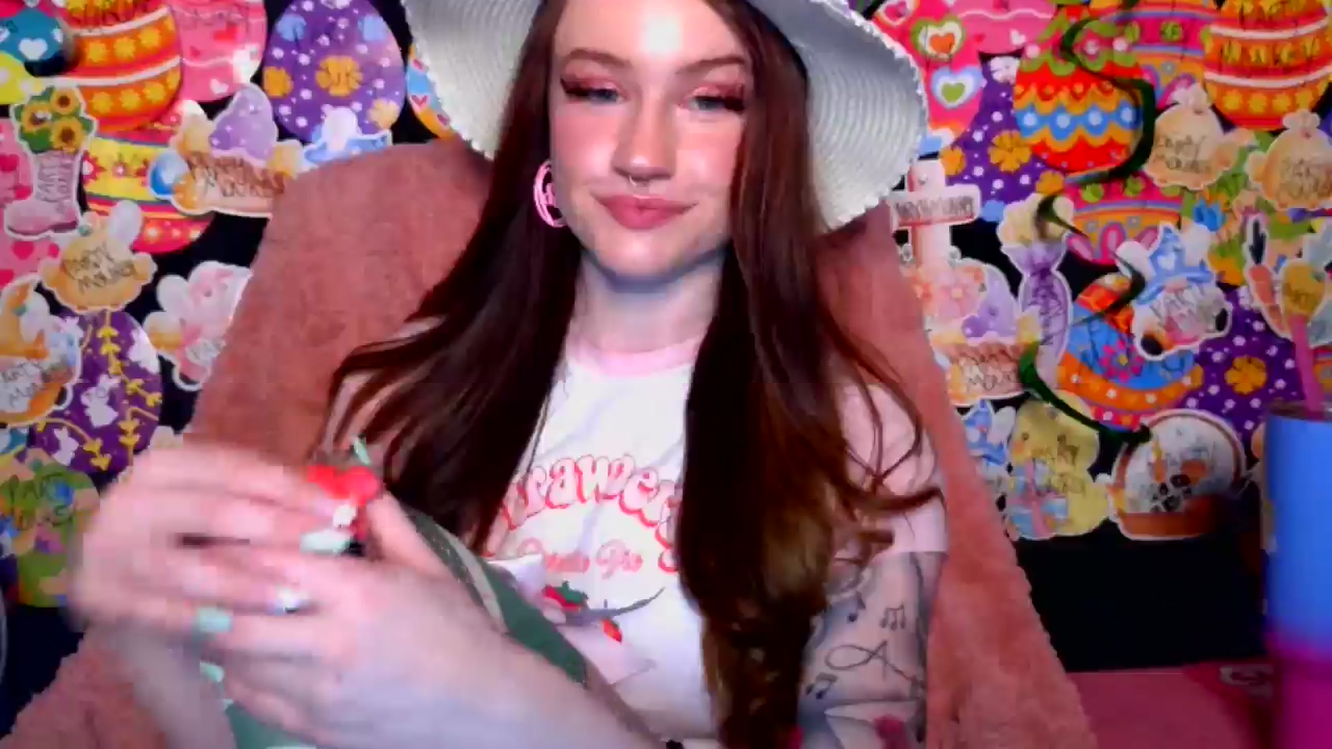 Gallery image thumbnail from RainStormin's myfreecams stream on, 04/28/2025, 05:58 image 12 of 20