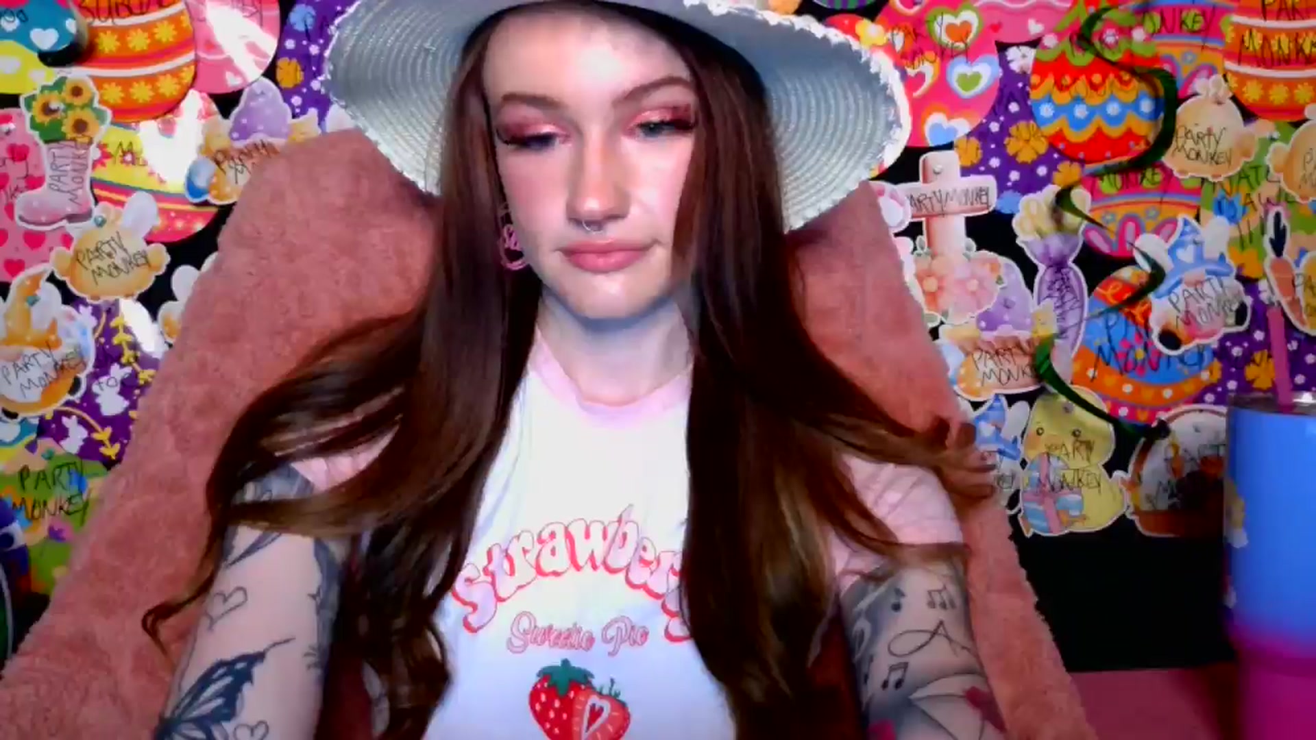 Gallery image thumbnail from RainStormin's myfreecams stream on, 04/28/2025, 06:10 image 10 of 20