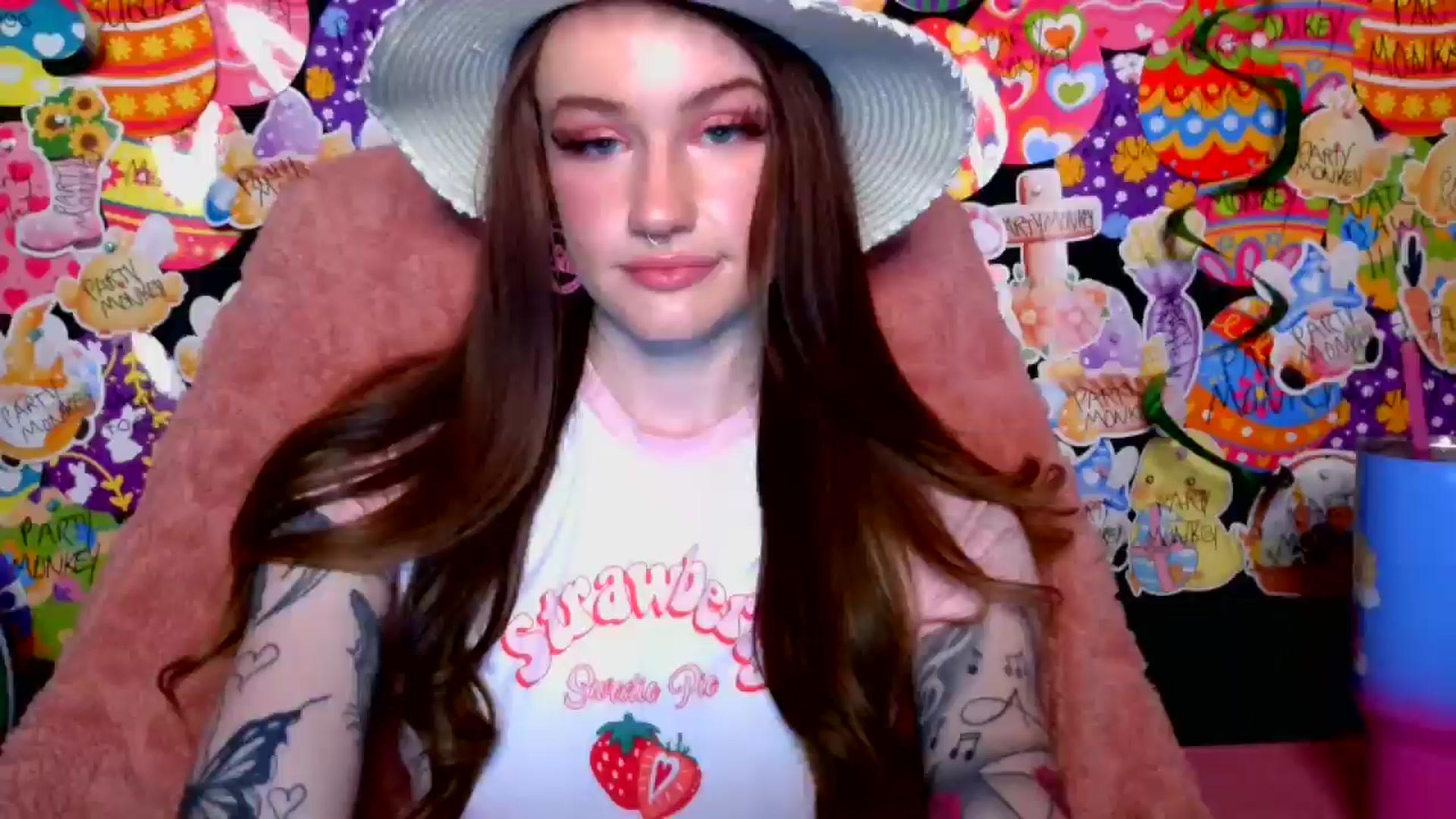 Gallery image thumbnail from RainStormin's myfreecams stream on, 04/28/2025, 06:10 image 9 of 20