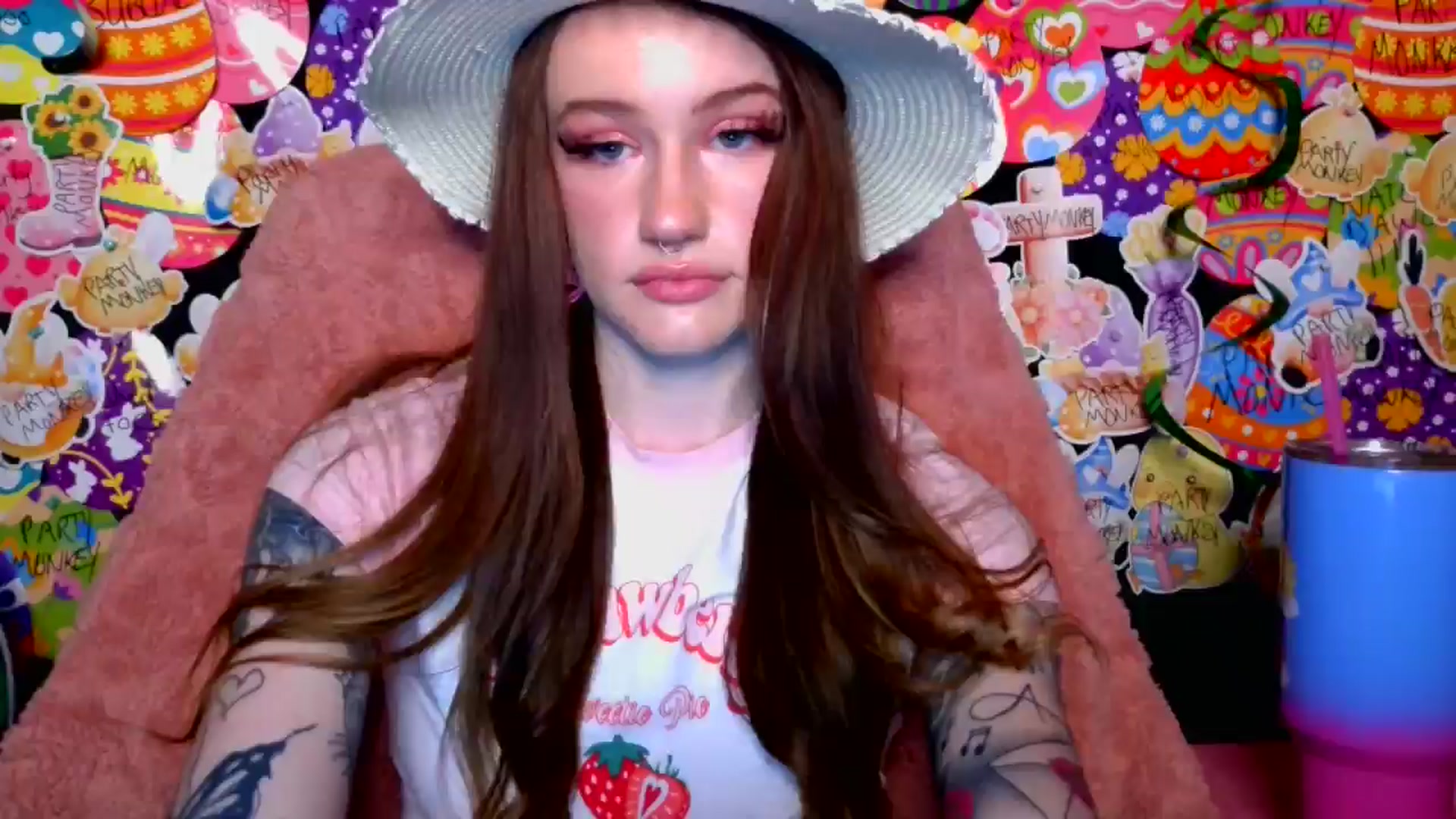 Gallery image thumbnail from RainStormin's myfreecams stream on, 04/28/2025, 06:10 image 18 of 20