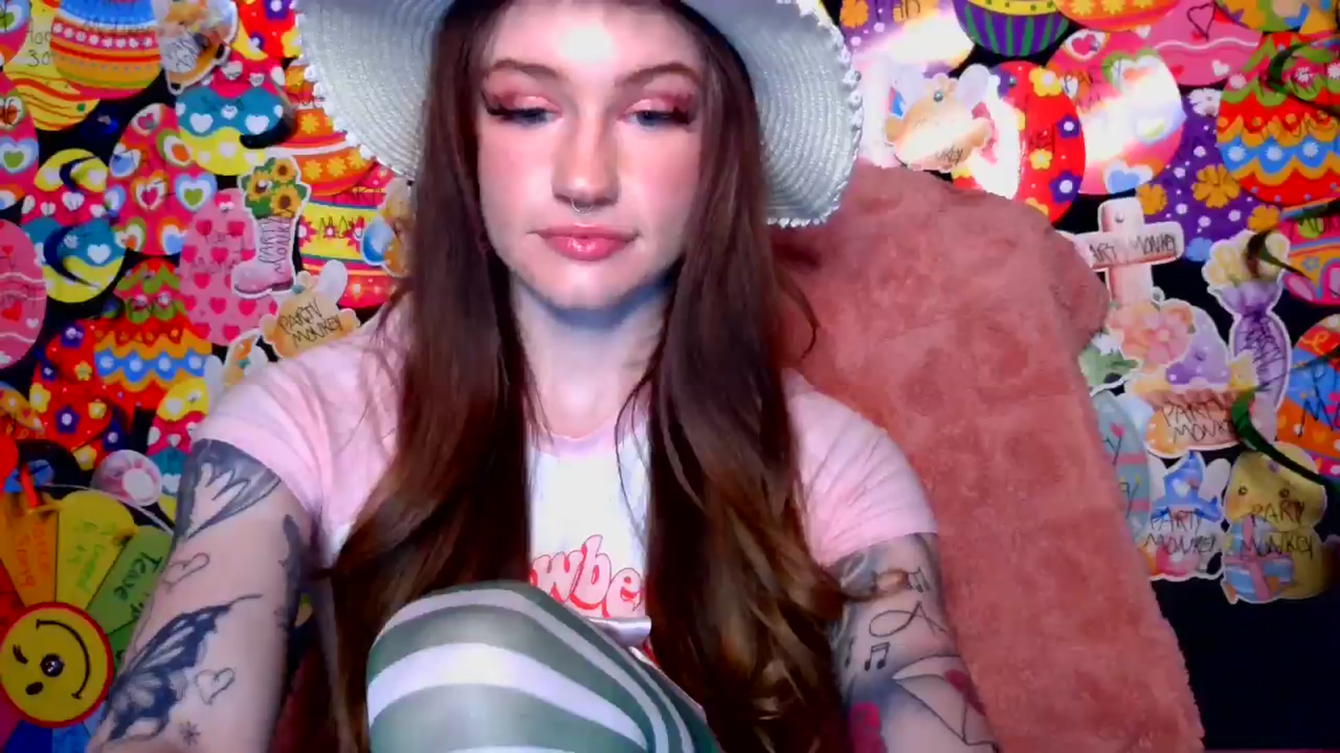 Gallery image thumbnail from RainStormin's myfreecams stream on, 04/28/2025, 08:36 image 5 of 20