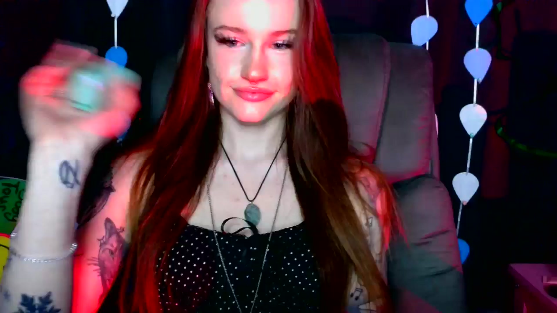Gallery image thumbnail from RainStormin's myfreecams stream on, 05/04/2025, 06:41 image 10 of 20