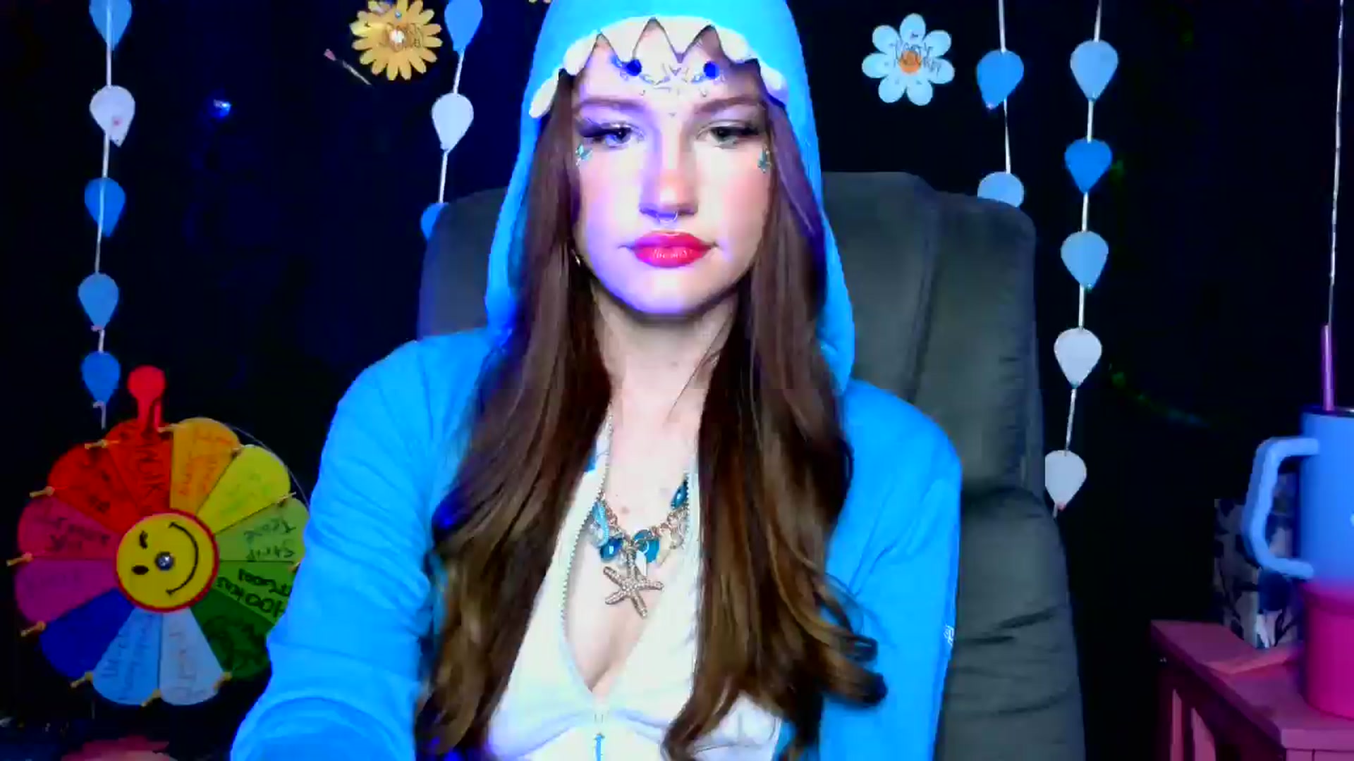 Gallery image thumbnail from RainStormin's myfreecams stream on, 05/08/2025, 06:42 image 10 of 20