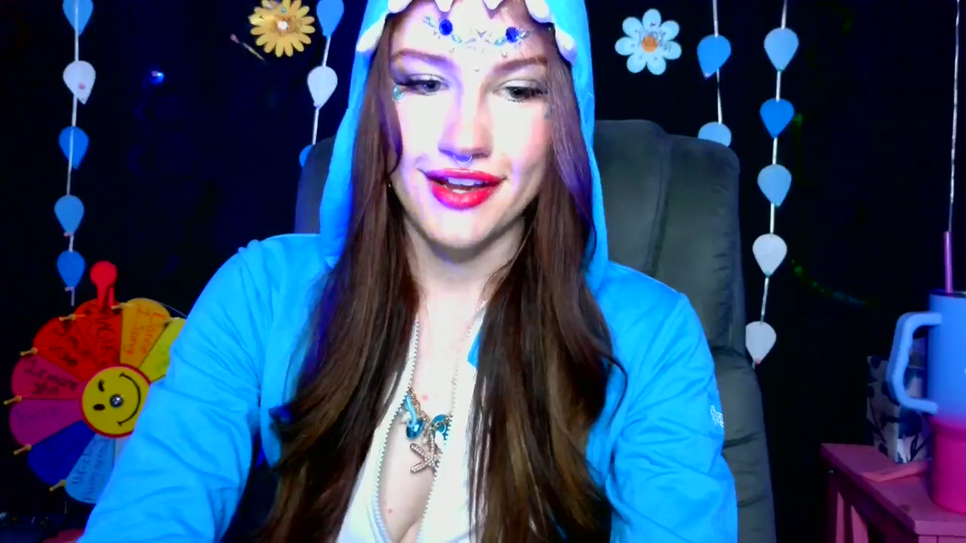 Gallery image thumbnail from RainStormin's myfreecams stream on, 05/08/2025, 06:42 image 12 of 20