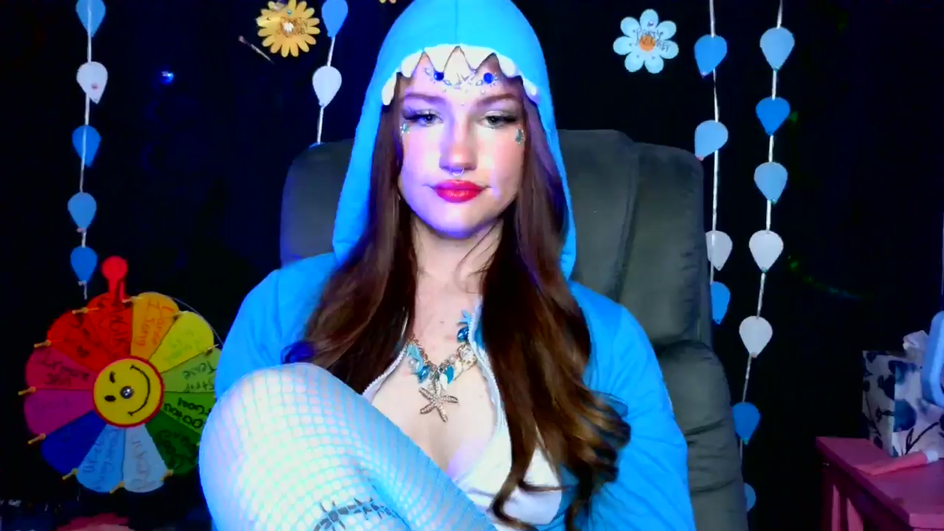 Gallery image thumbnail from RainStormin's myfreecams stream on, 05/08/2025, 06:42 image 5 of 20