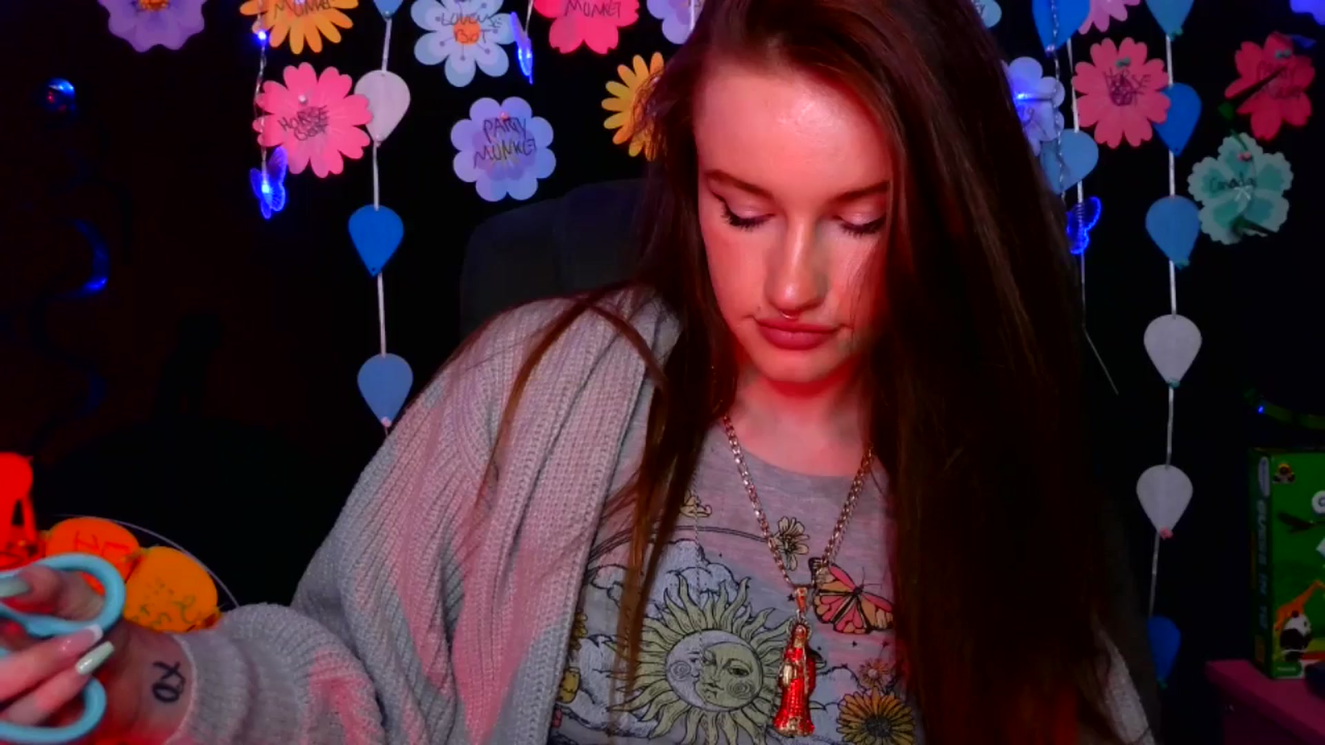 Gallery image thumbnail from RainStormin's myfreecams stream on, 05/15/2025, 07:41 image 15 of 20