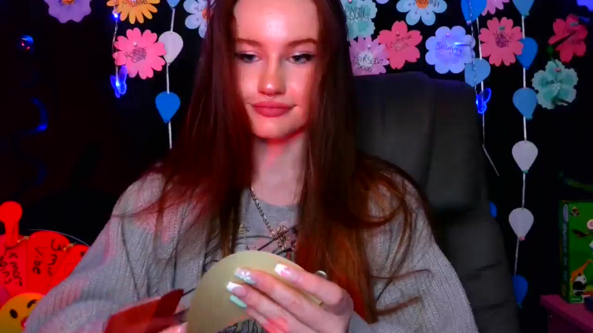Gallery image thumbnail from RainStormin's myfreecams stream on, 05/15/2025, 07:41 image 16 of 20