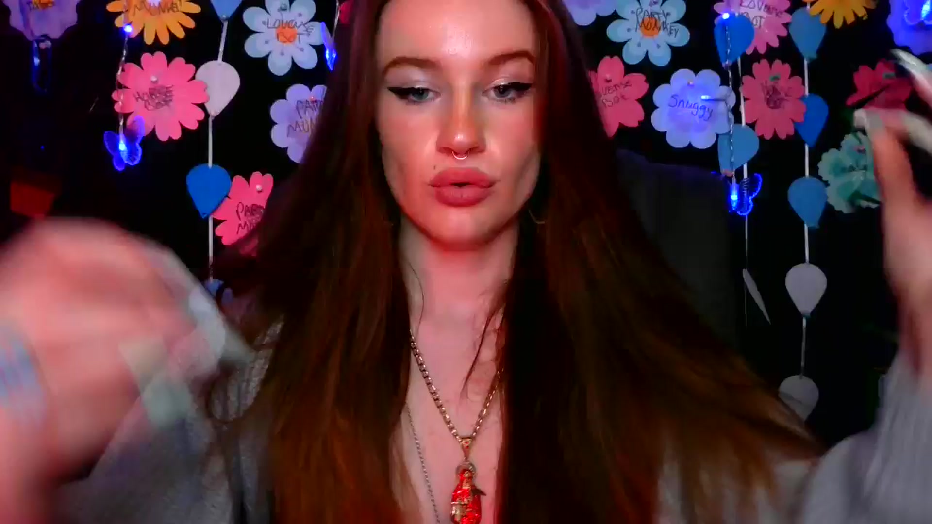 Gallery image thumbnail from RainStormin's myfreecams stream on, 05/15/2025, 09:09 image 1 of 20