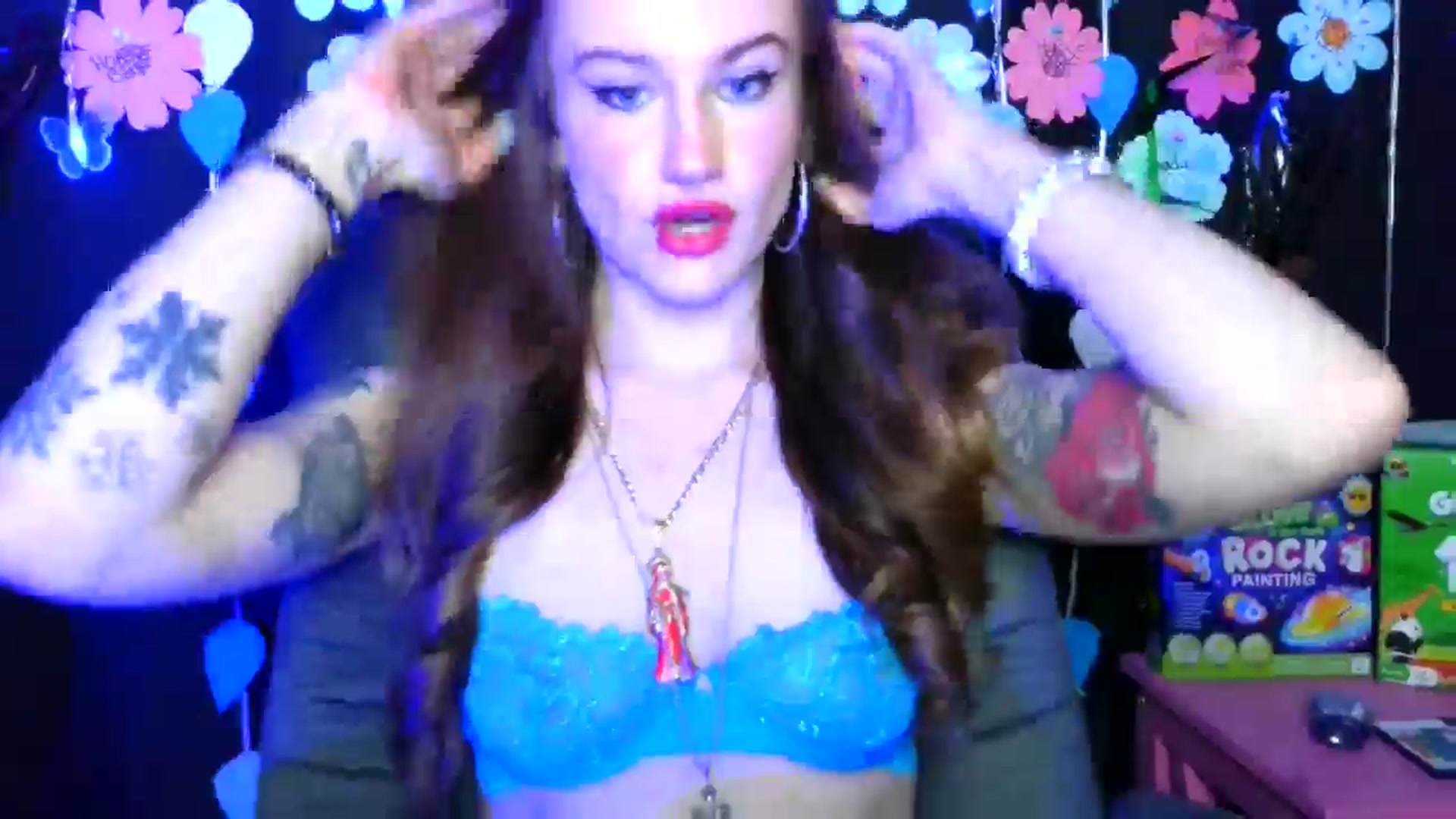 Gallery image thumbnail from RainStormin's myfreecams stream on, 05/16/2025, 11:44 image 12 of 20
