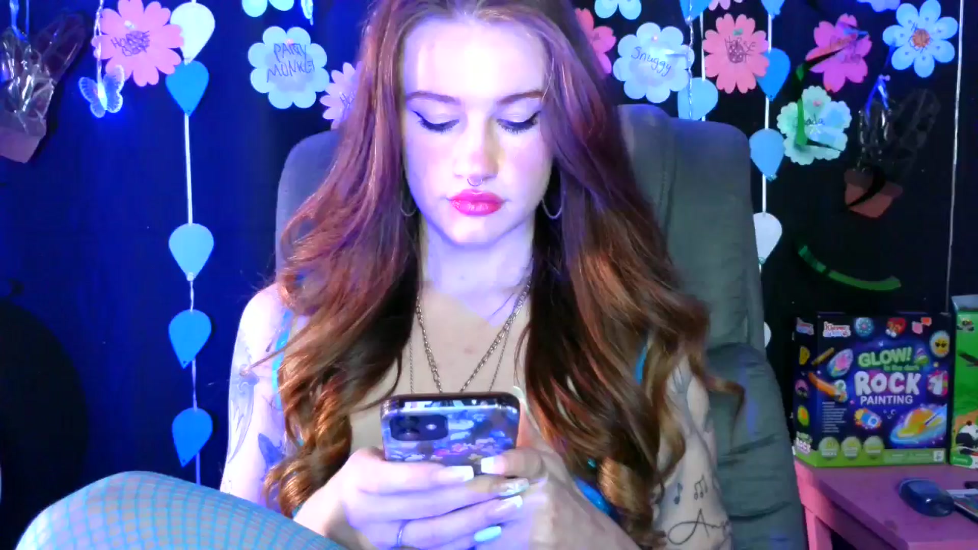 Gallery image thumbnail from RainStormin's myfreecams stream on, 05/16/2025, 15:10 image 7 of 20