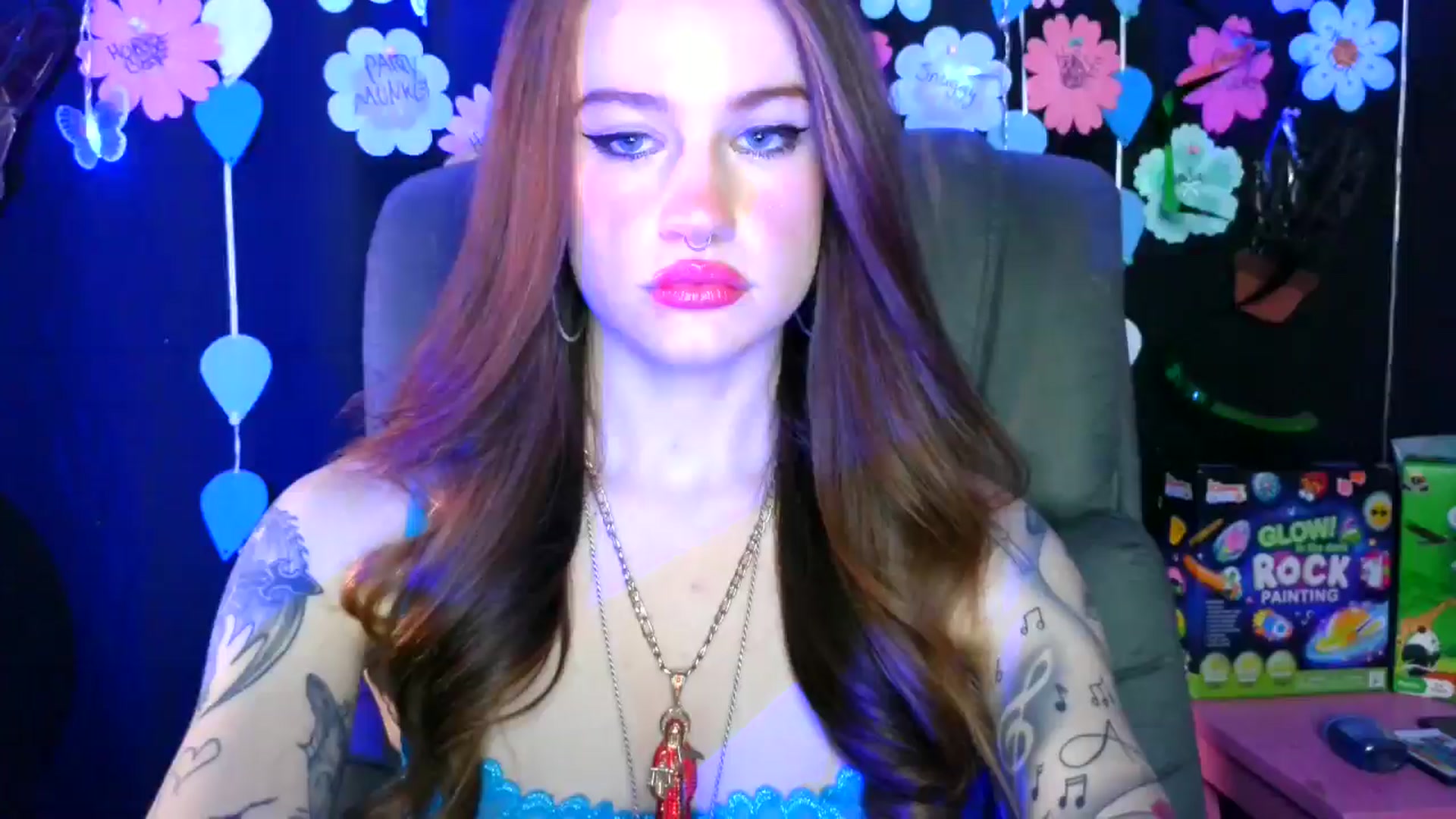 Gallery image thumbnail from RainStormin's myfreecams stream on, 05/16/2025, 15:10 image 6 of 20