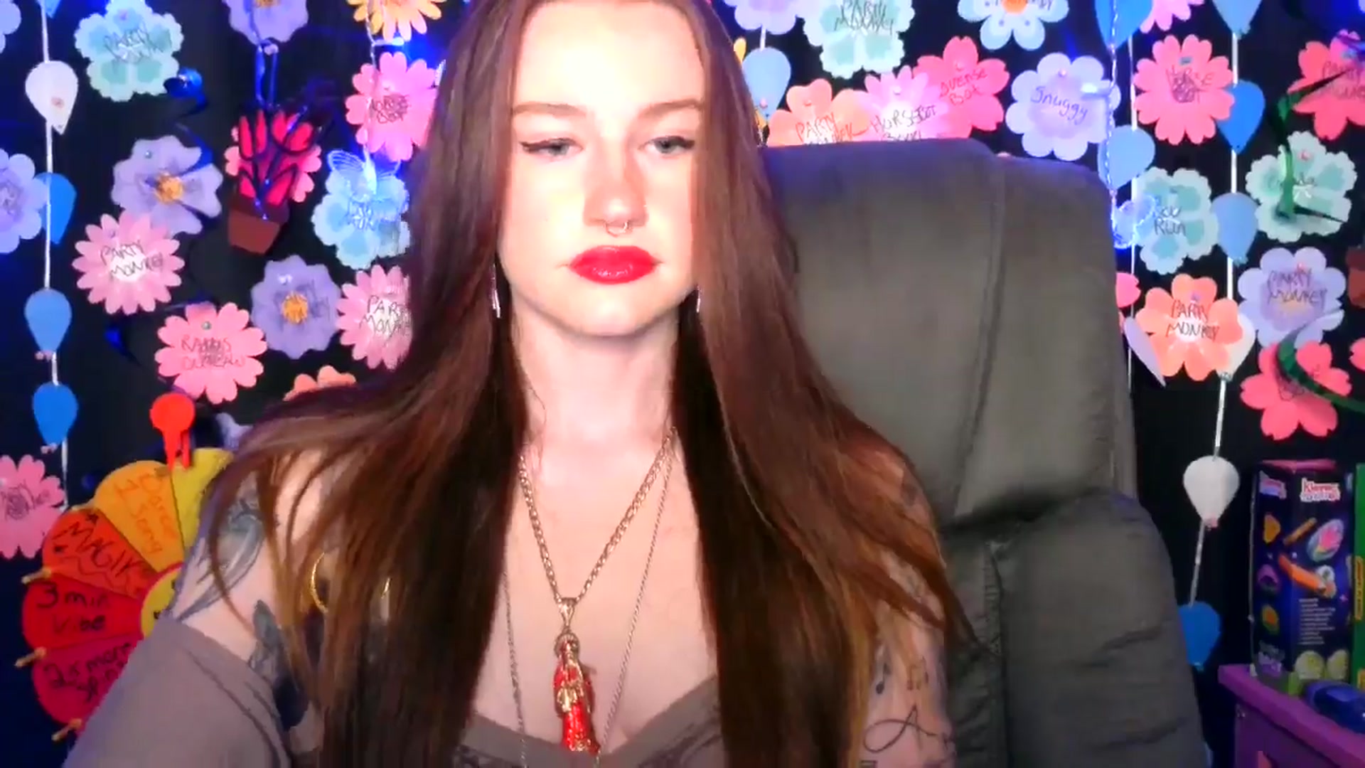 Gallery image thumbnail from RainStormin's myfreecams stream on, 05/21/2025, 07:22 image 18 of 20