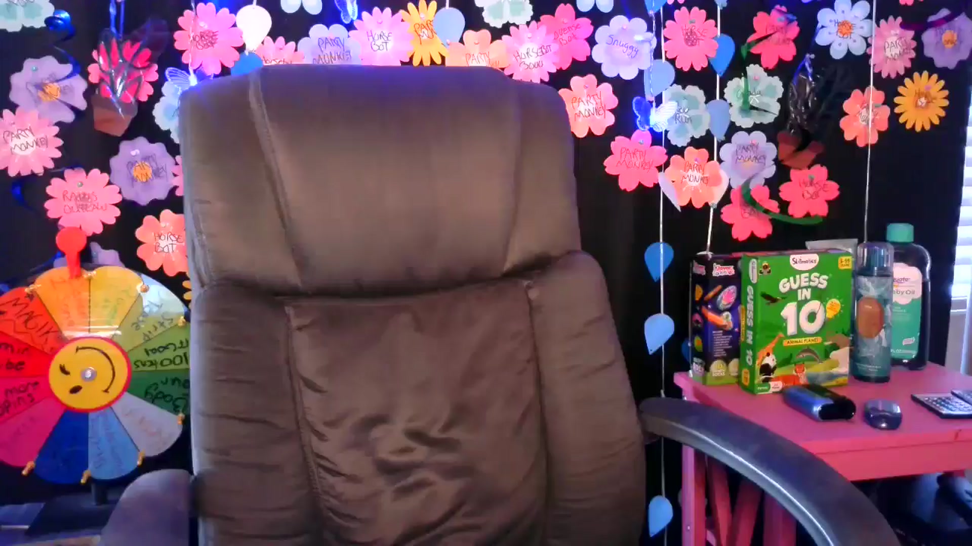 Gallery image thumbnail from RainStormin's myfreecams stream on, 05/21/2025, 14:24 image 3 of 20