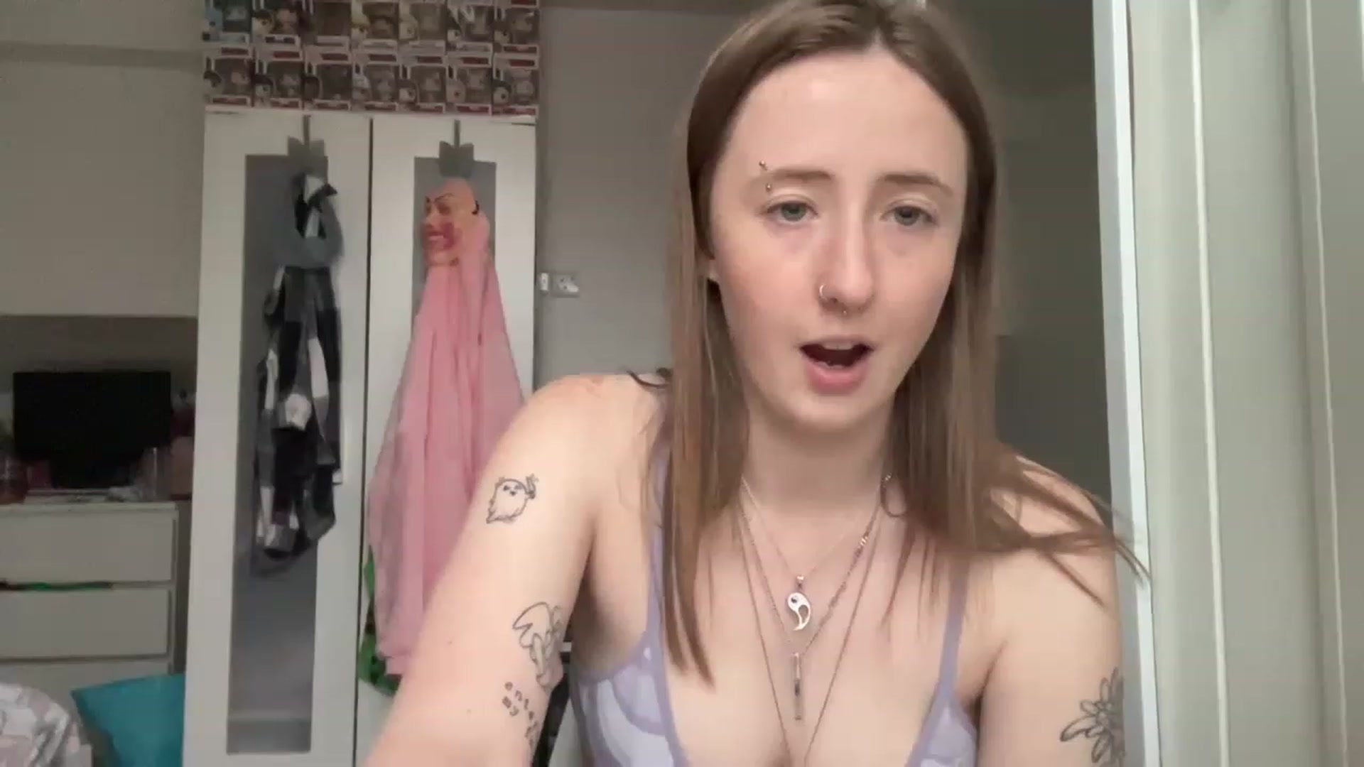 Gallery image thumbnail from Rainangel2's myfreecams stream on, 02/07/2023, 16:50 image 9 of 20