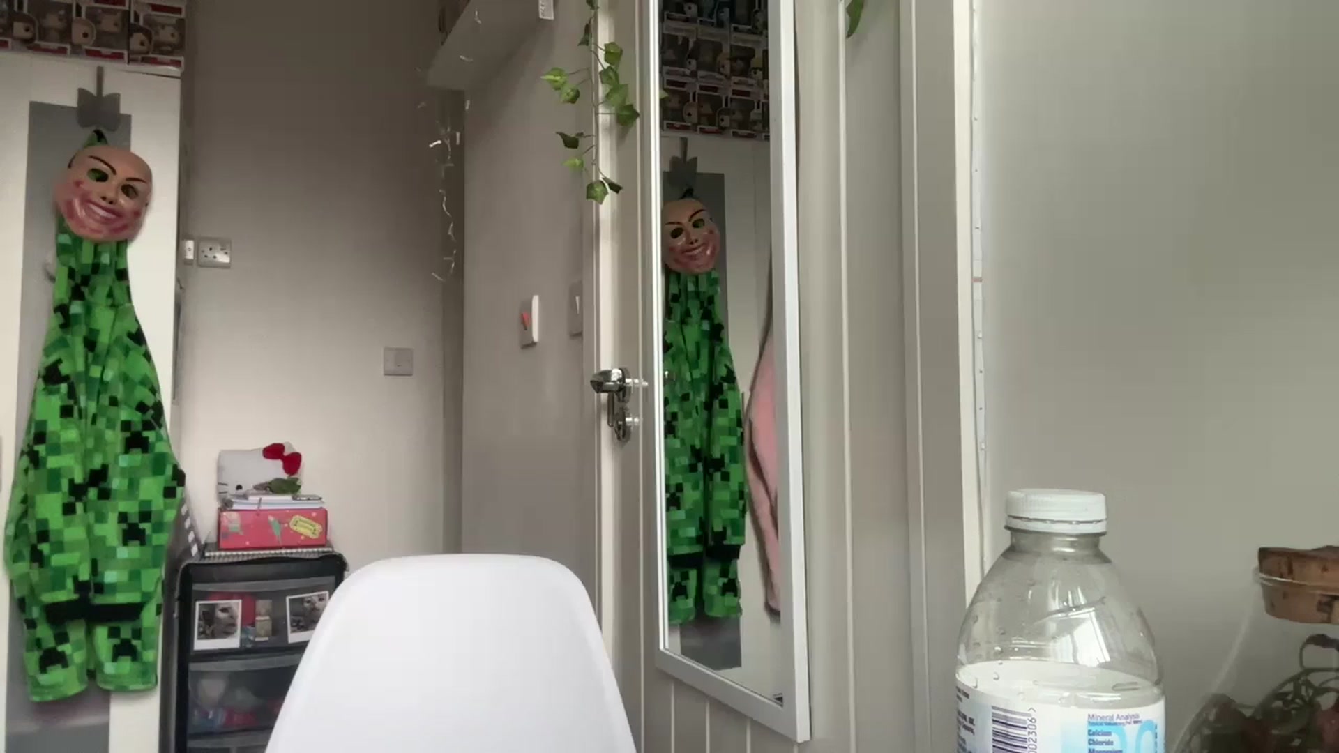Gallery image thumbnail from Rainangel2's myfreecams stream on, 02/15/2023, 16:02 image 1 of 20