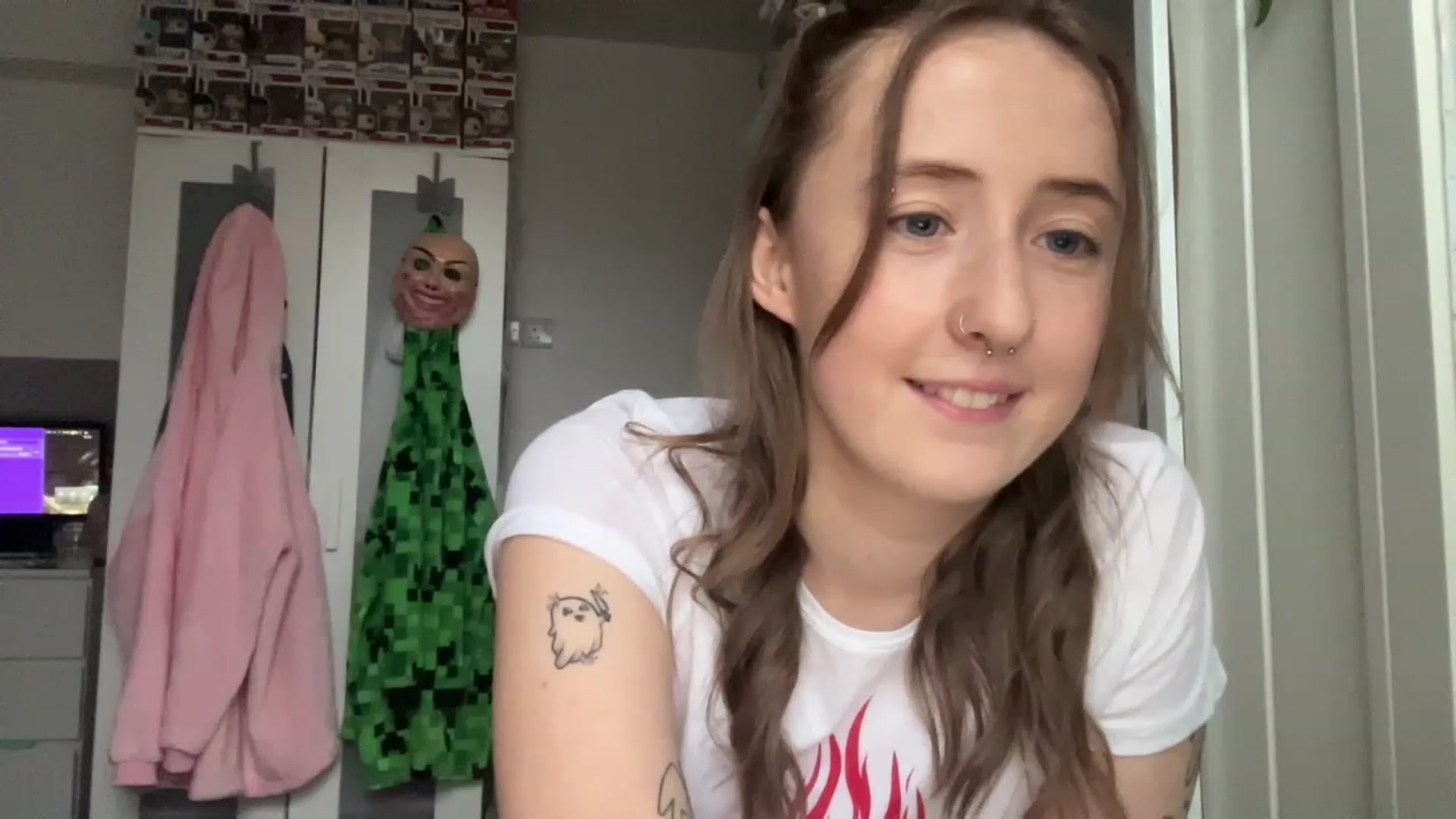 Gallery image thumbnail from Rainangel2's myfreecams stream on, 02/20/2023, 16:19 image 19 of 20