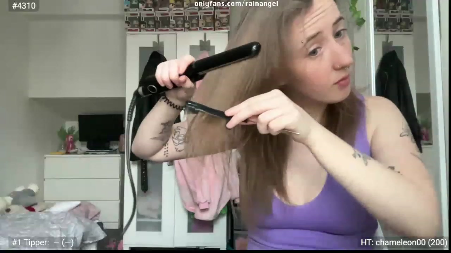 Gallery image thumbnail from Rainangel2's myfreecams stream on, 03/13/2023, 11:13 image 4 of 20